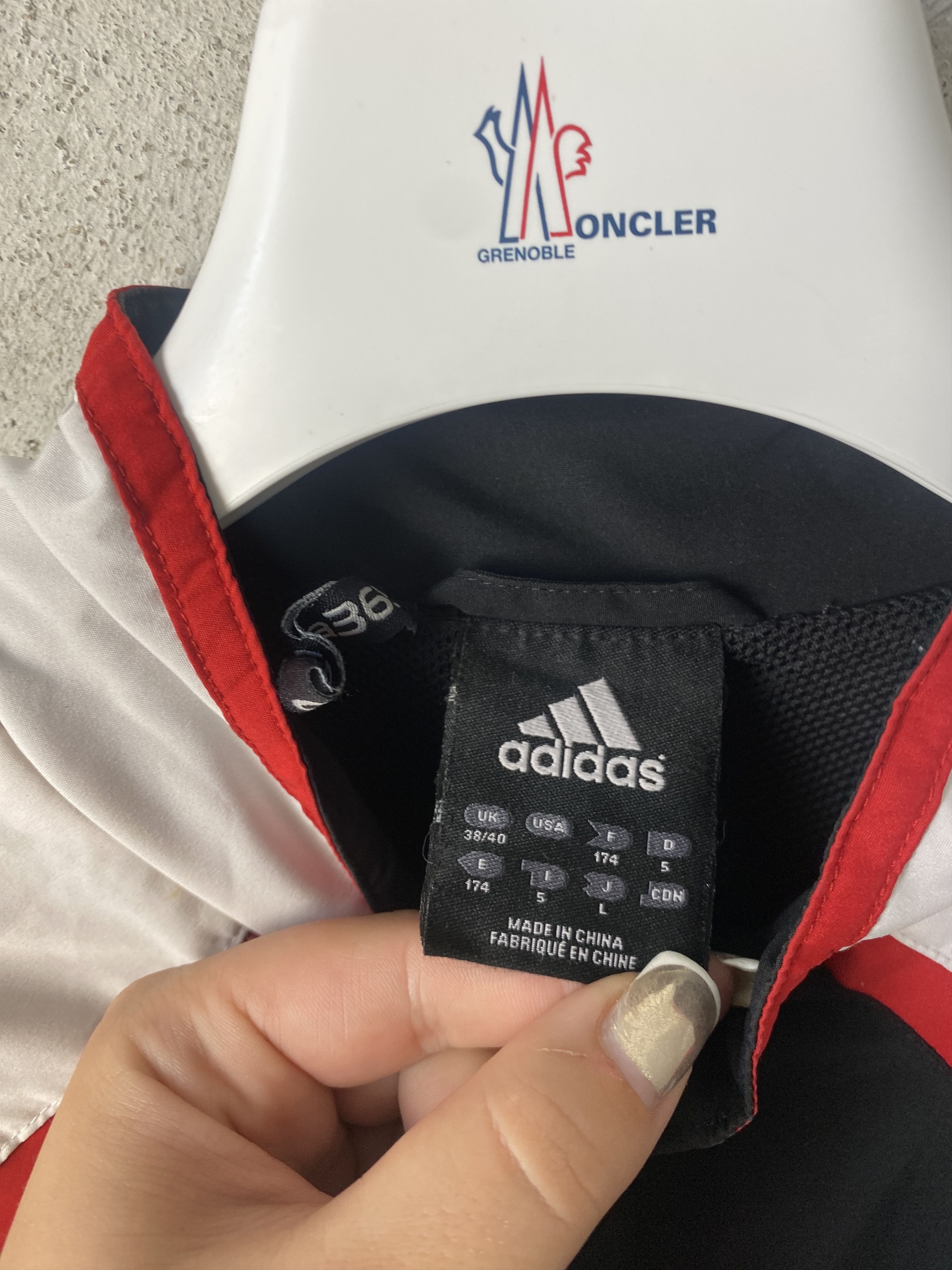 Adidas Adidas Liverpool light jacket sport blokecore soccer Size US L / EU 52-54 / 3 - 4 Thumbnail