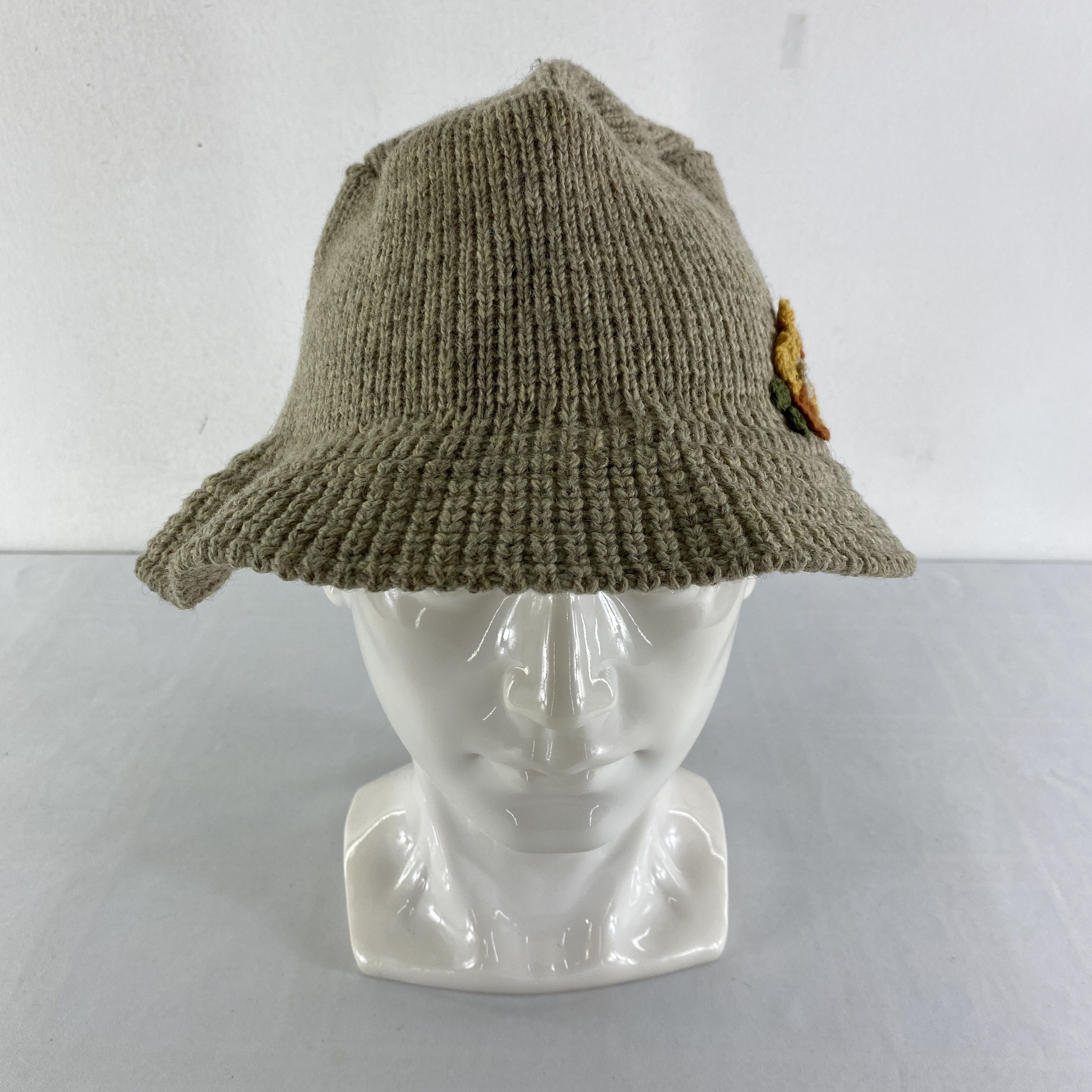 Japanese Brand Flower Embroidery Design Snow Cap Hat Beanie -BN521 Size ONE SIZE - 2 Thumbnail