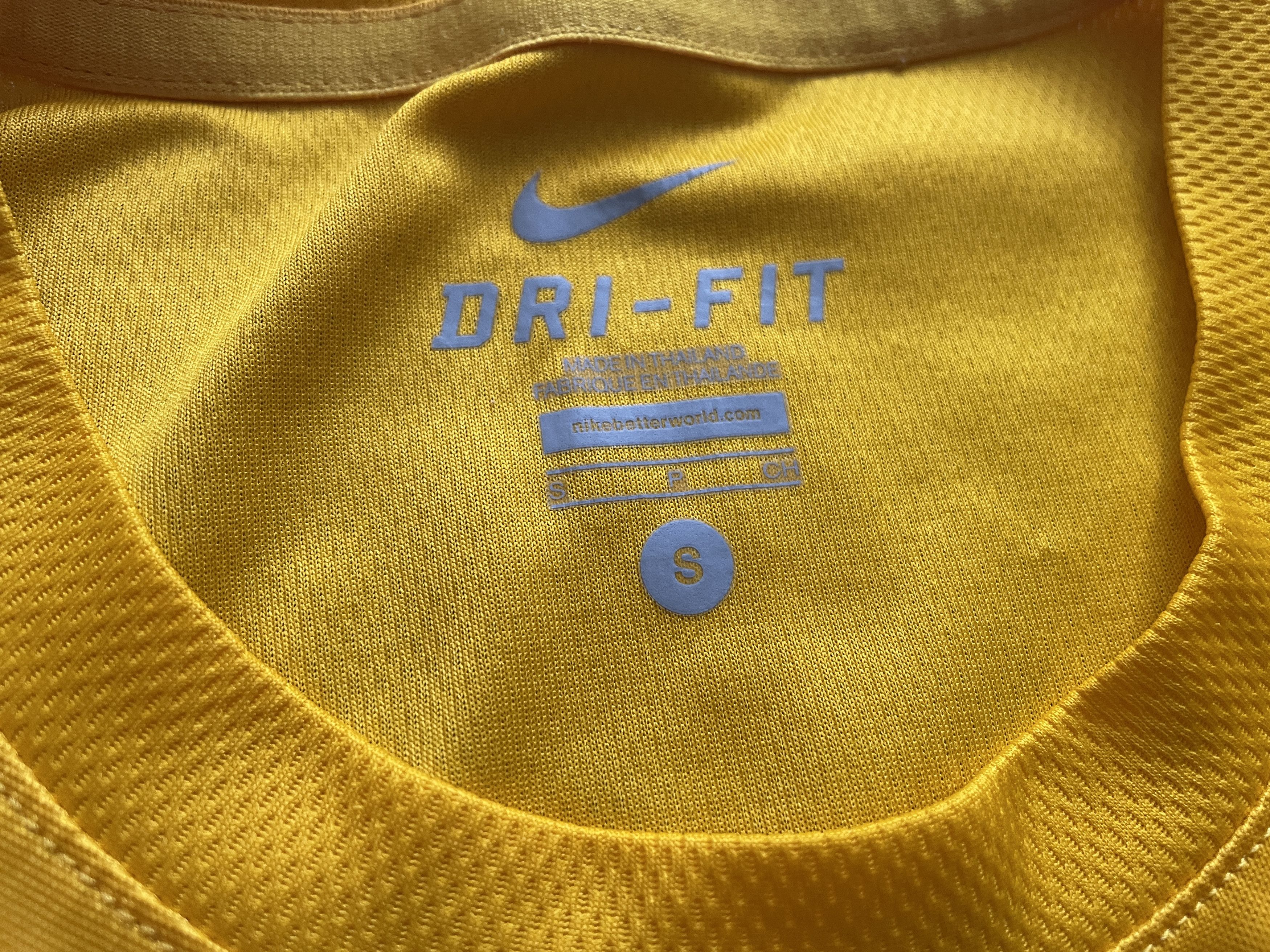 Nike Vintage Barcelona Barca Training Football Shirt Jersey Size US S / EU 44-46 / 1 - 3 Thumbnail