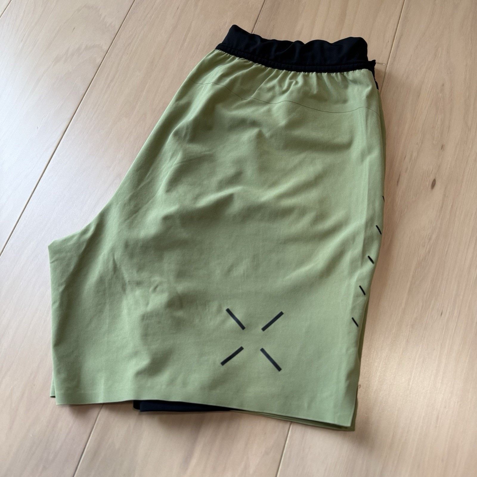 Ten Thousand Ten Thousand Interval Shorts Medium Green Workout Comfy Size US 29 - 7 Thumbnail