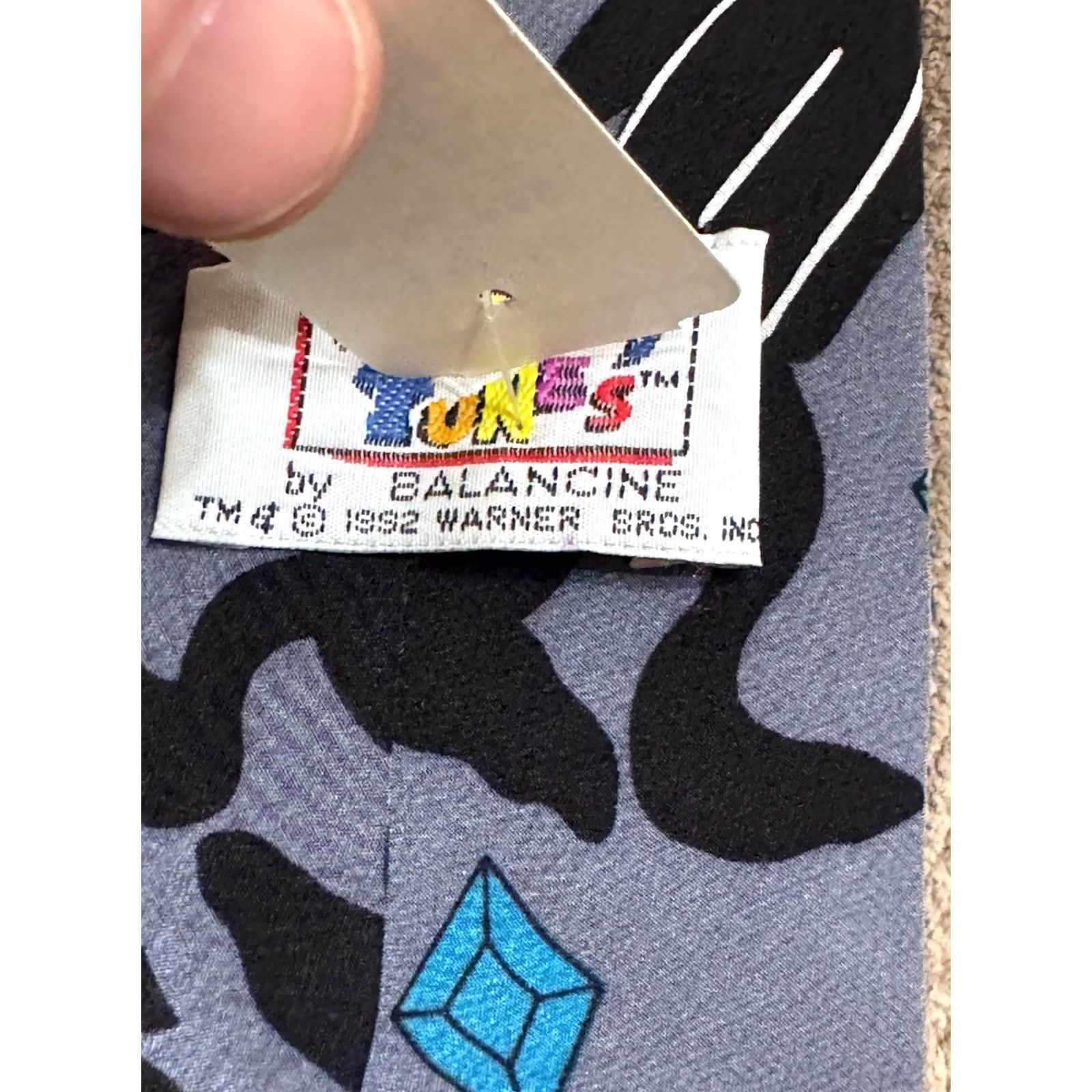 Vintage RARE NWT 1992 Warner Brothers Daffy Duck MOney MINT Mens Silk Tie Balancine Size ONE SIZE - 4 Thumbnail