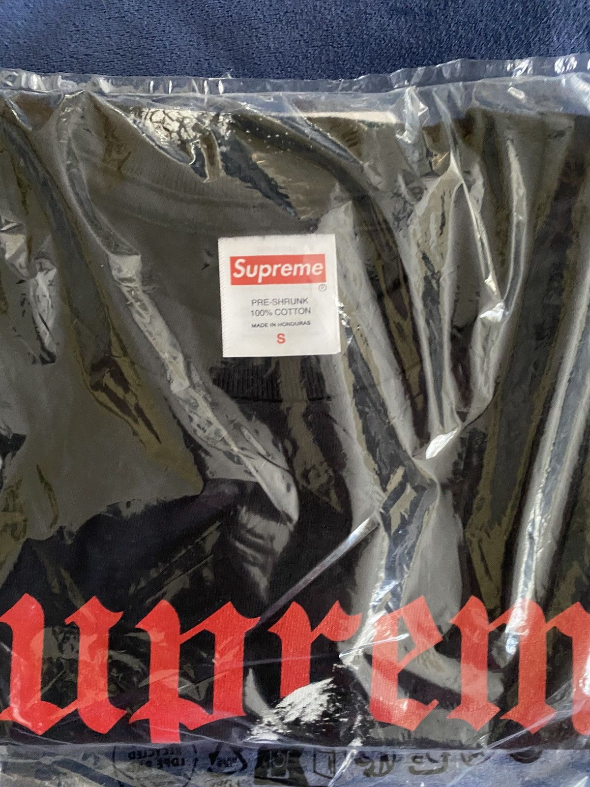 Supreme Supreme (s) Size US S / EU 44-46 / 1 - 1 Thumbnail