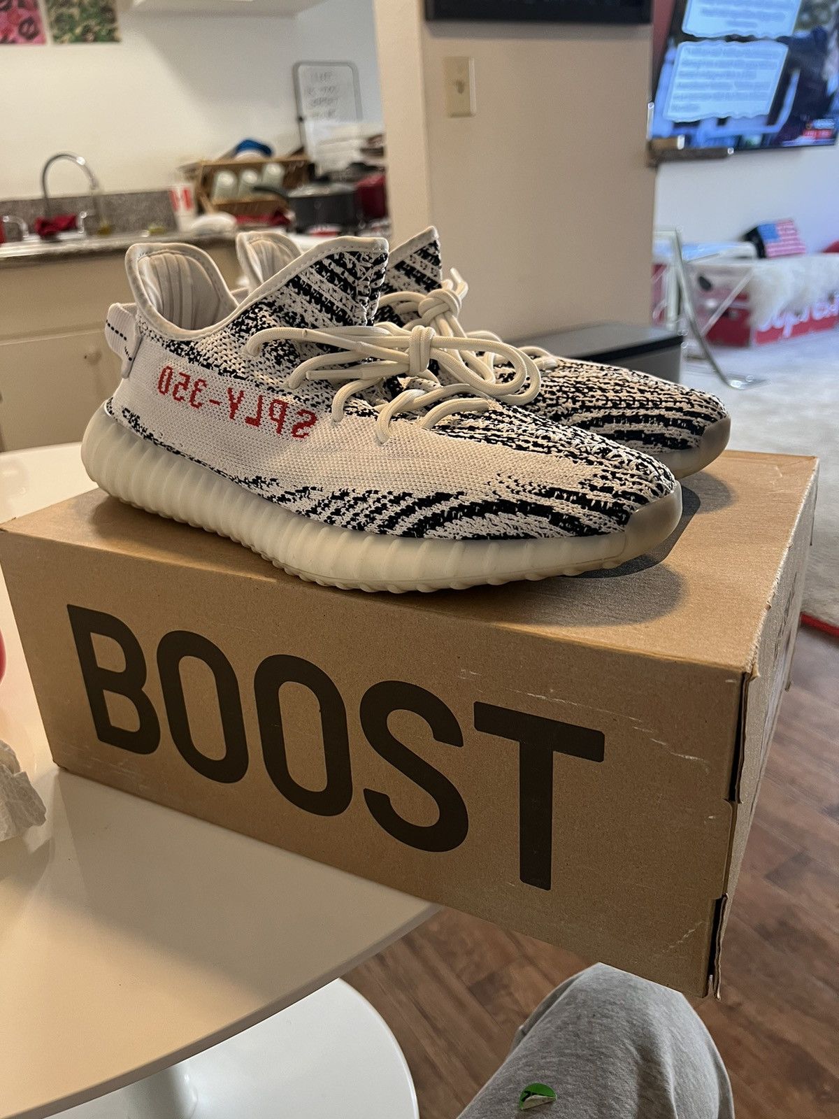 Yeezy Yeezy Boost 350 V2 Size US 12 / EU 45 - 12 Thumbnail