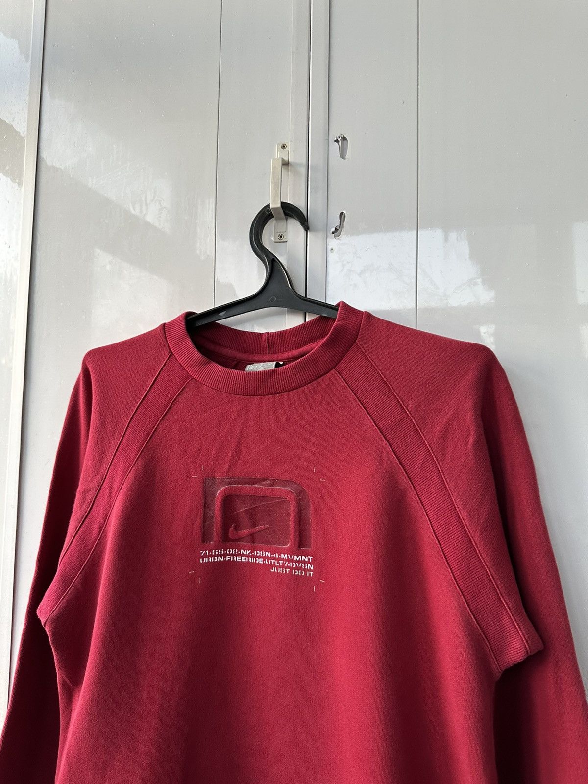 Nike Vintage Nike Rubber Centre Logo Size US M / EU 48-50 / 2 - 8 Thumbnail