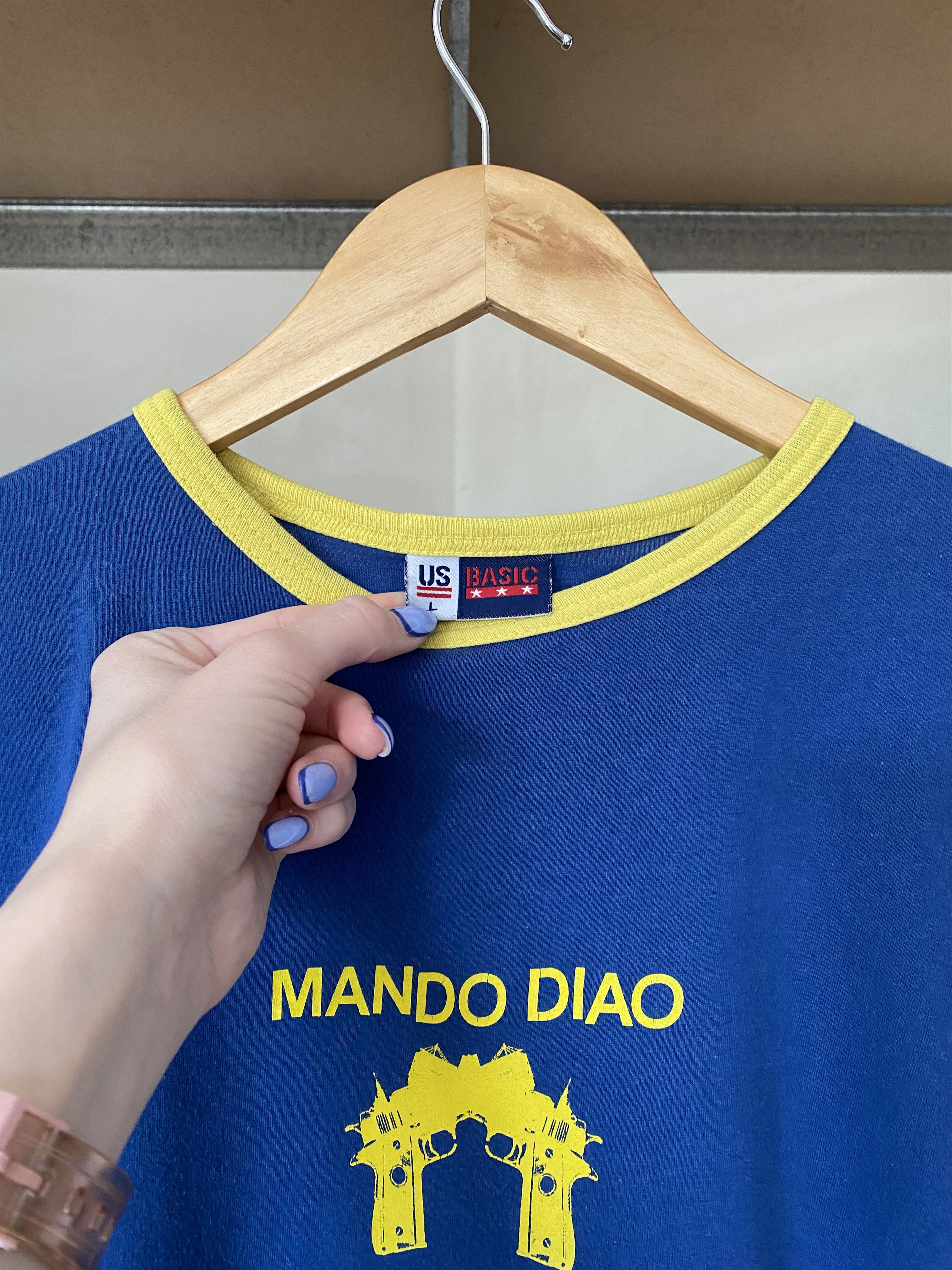 Band Tees × Vintage Vintage 2000s Mando Diao Rock Band T-shirt Size US L / EU 52-54 / 3 - 3 Thumbnail