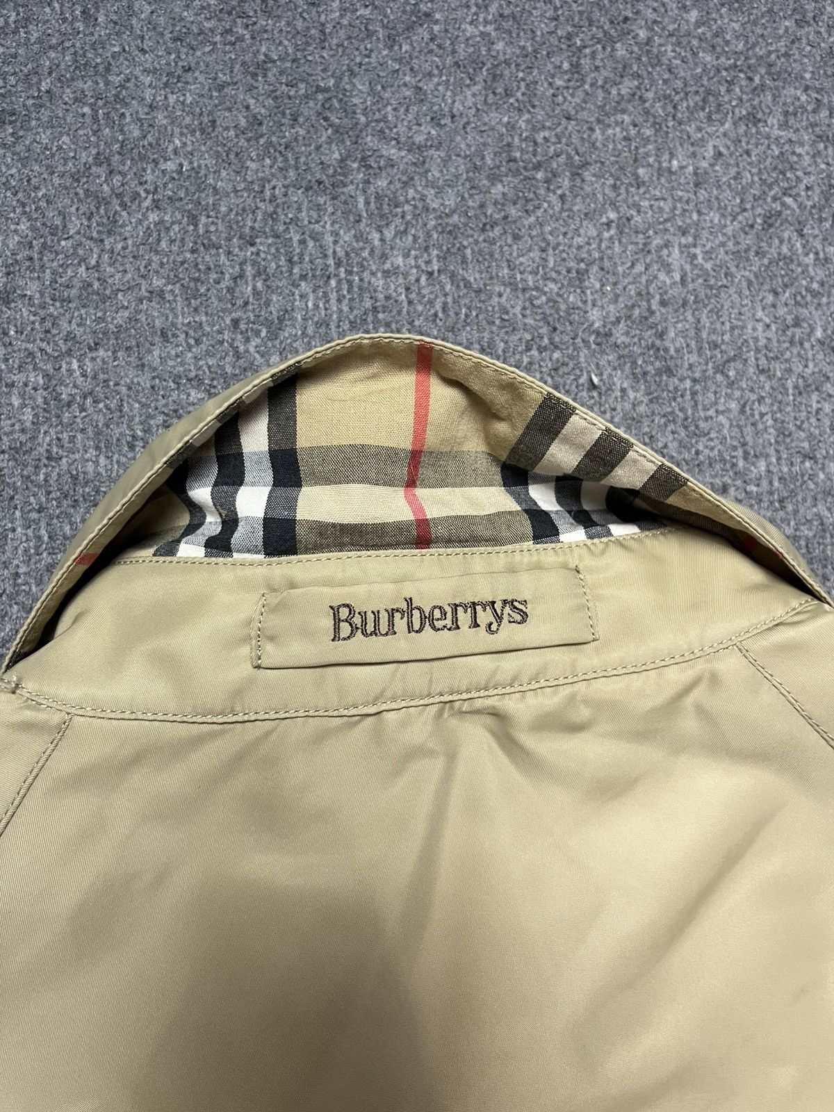 Burberry Vintage Burberrys nova check bomber jacket Size US L / EU 52-54 / 3 - 8 Thumbnail