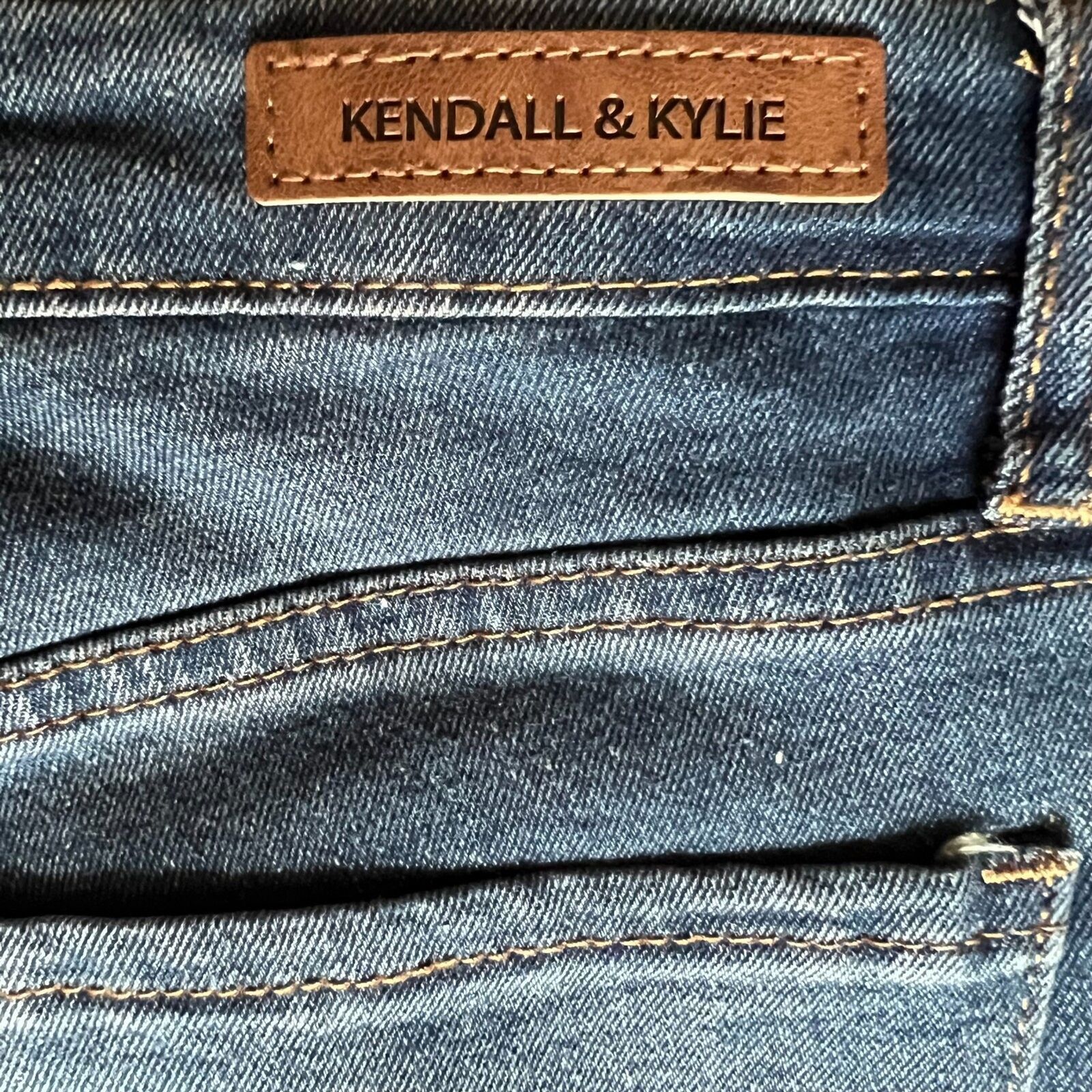Kendall And Kylie Kendall & Kylie Laguna Beach Mid-Rise Crop Jeans, US27 Size 27" / US 4 / IT 40 - 6 Thumbnail