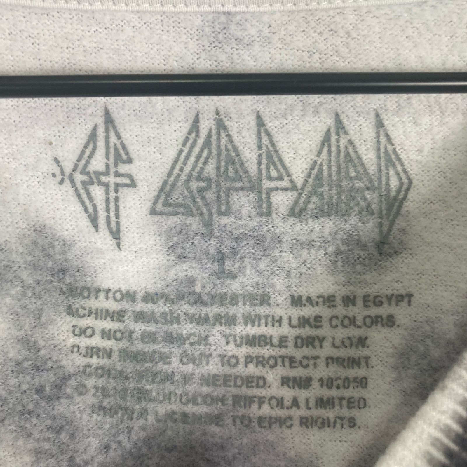 Def Leppard DEF LEPPARD Band Leopard Graphic Pullover Sweatshirt Medium Size M / US 6-8 / IT 42-44 - 2 Thumbnail