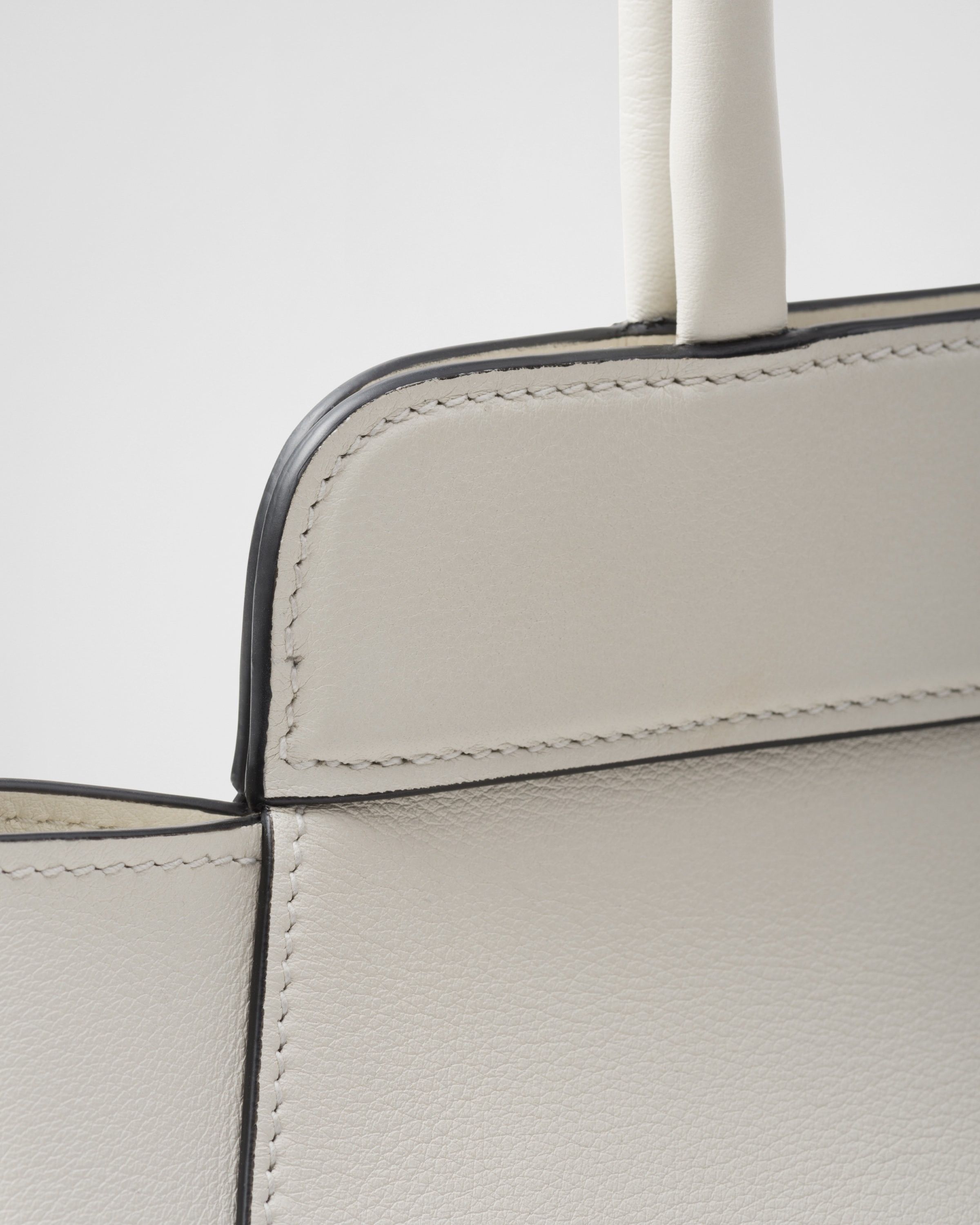 Prada o1la1rc1a0925 Size: OS / Medium Leather Tote Bag in White Size ONE SIZE - 6 Thumbnail