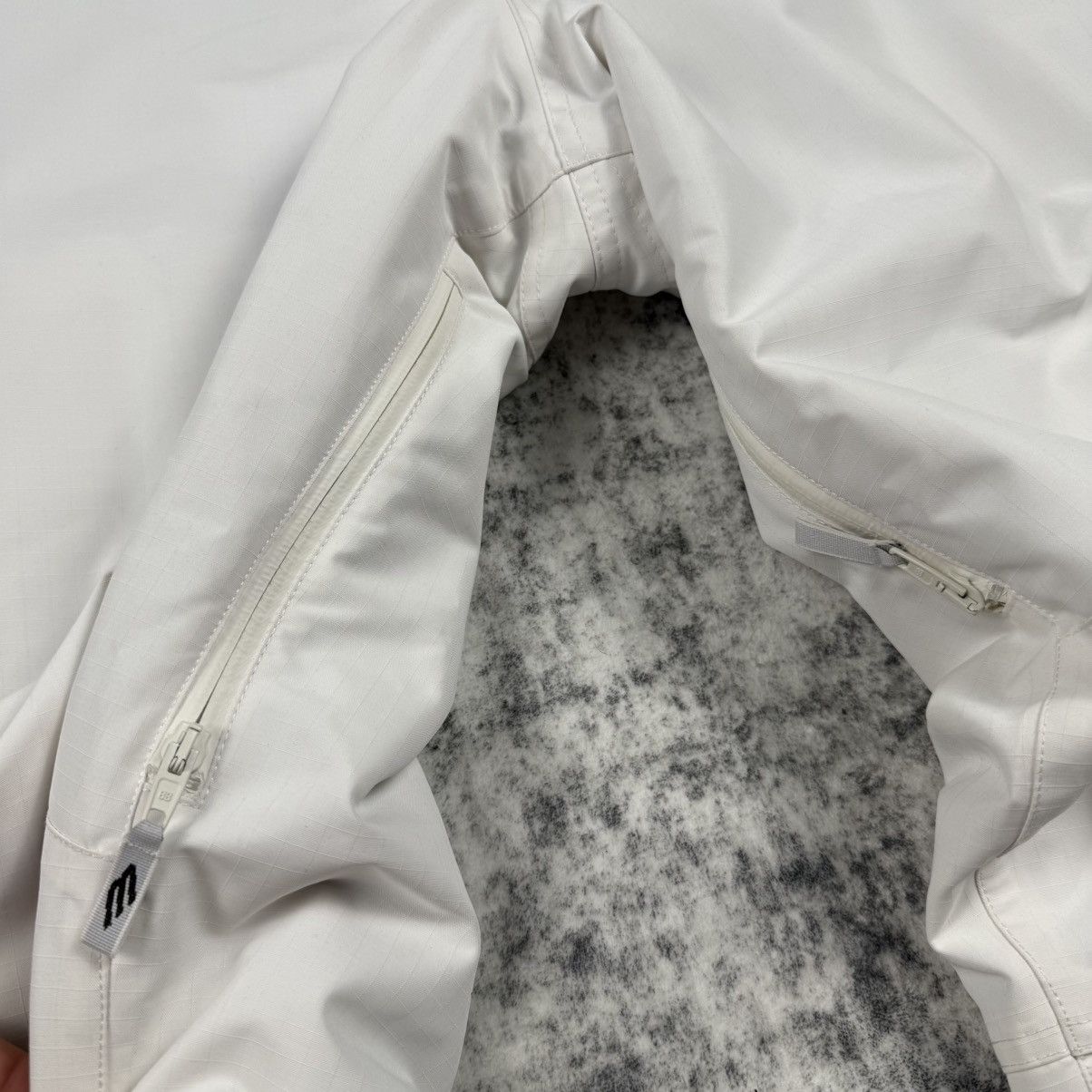 Balenciaga Balenciaga Skiwear 3B Sports Icon Ski ‘White’ Cargo Pants Size US 36 / EU 52 - 3 Thumbnail