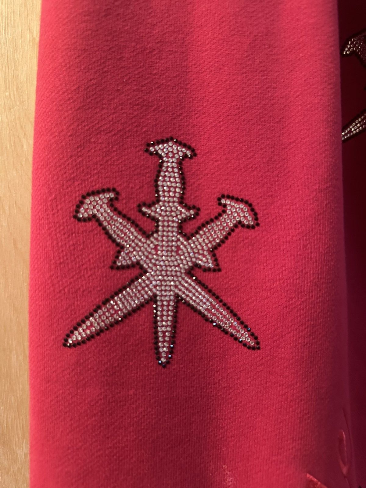 Unknown London Unknown London Red Dagger Rhinestone Sweatpants Size US 32 / EU 48 - 4 Thumbnail