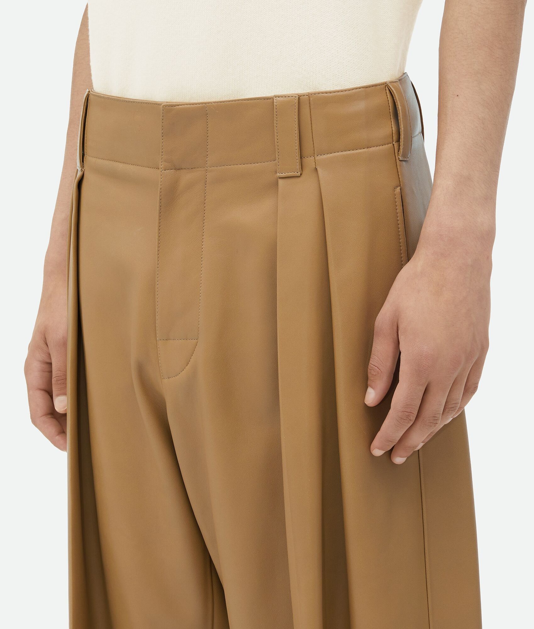 Bottega Veneta o1n1vont0125 Leather Pleated Pant in Light Brown Size US 42 / EU 58 - 5 Thumbnail