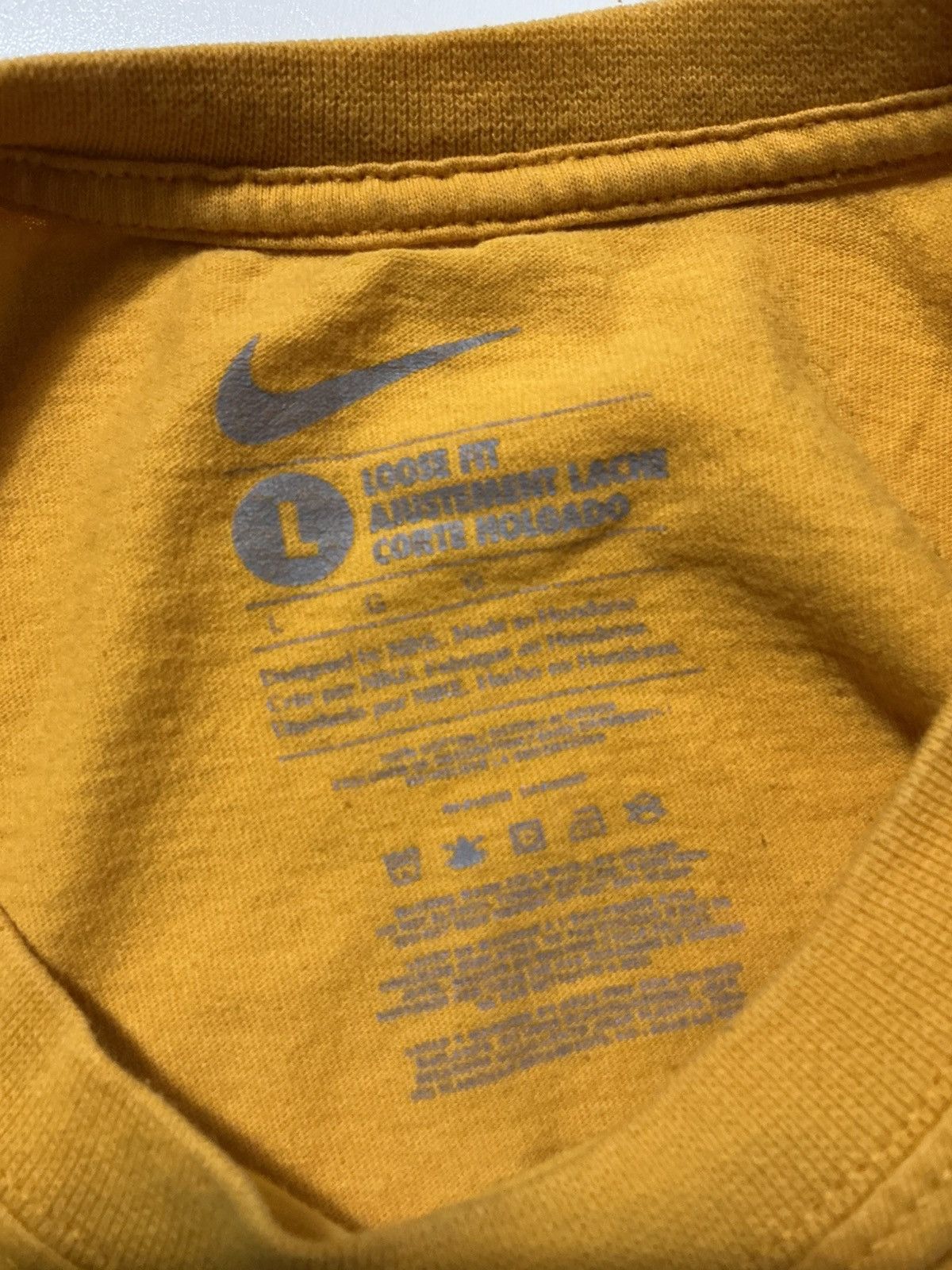 Nike Nike Center Swoosh West Virginia Mountaineers No T-Shirt Size US L / EU 52-54 / 3 - 4 Thumbnail