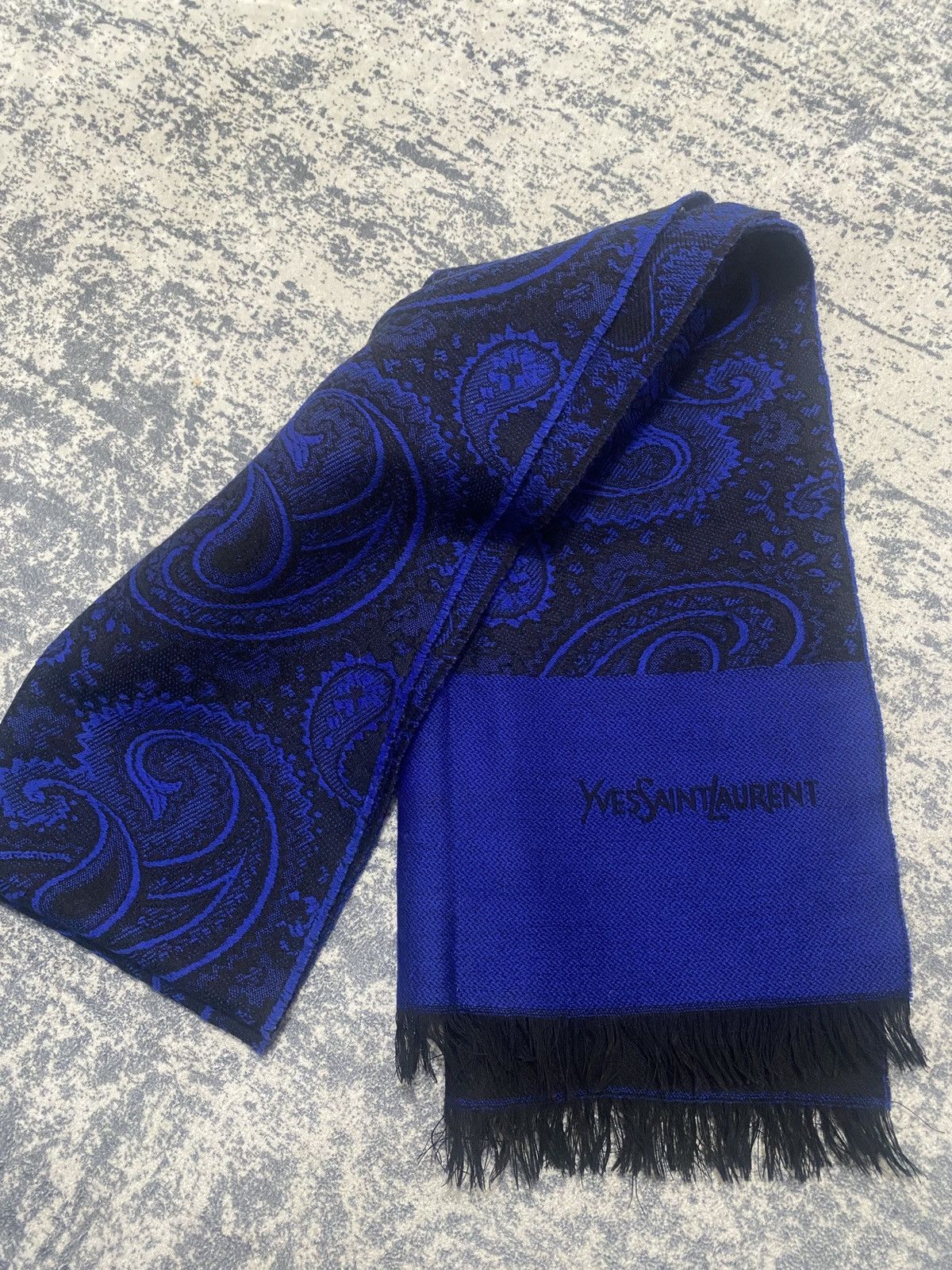 Vintage × Yves Saint Laurent Yves saint laurent vintage two sided scarf with mini logo Size ONE SIZE - 4 Thumbnail