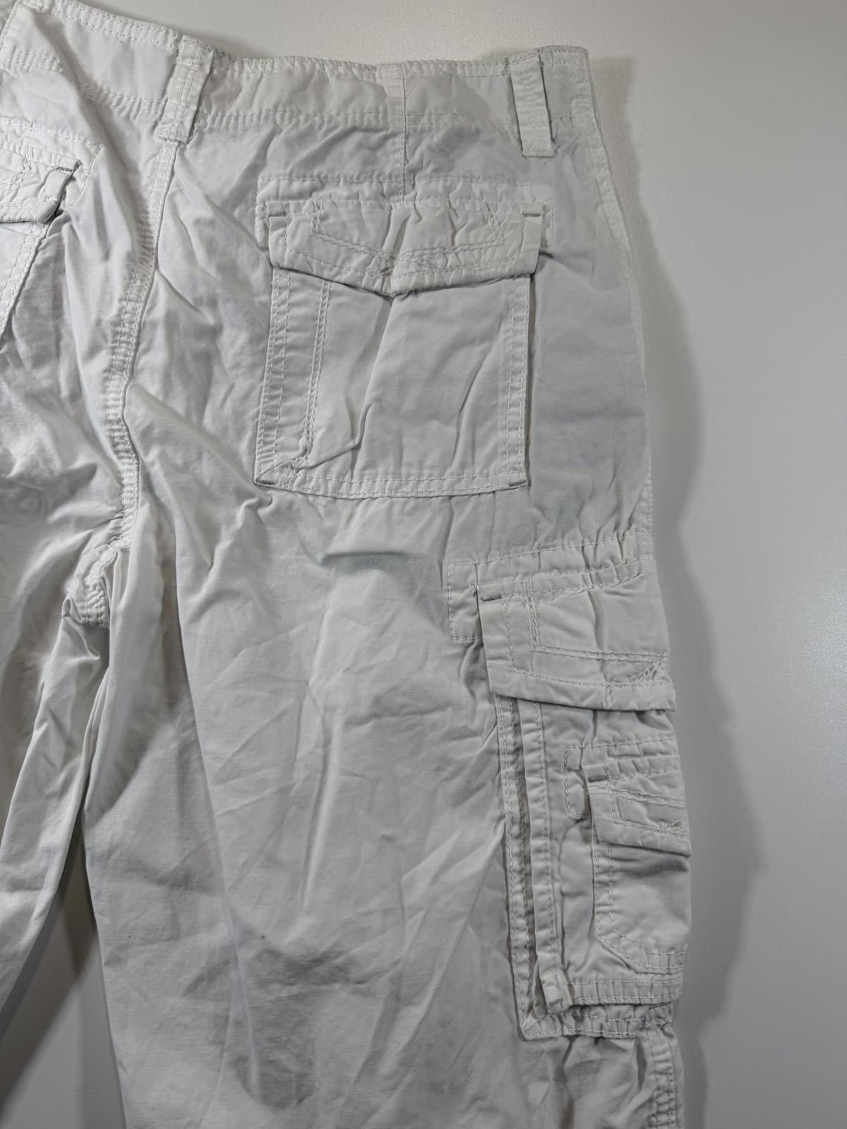 UNIONBAY Unionbay White Cargo Shorts with Multiple Pockets 32 Size US 32 / EU 48 - 8 Thumbnail