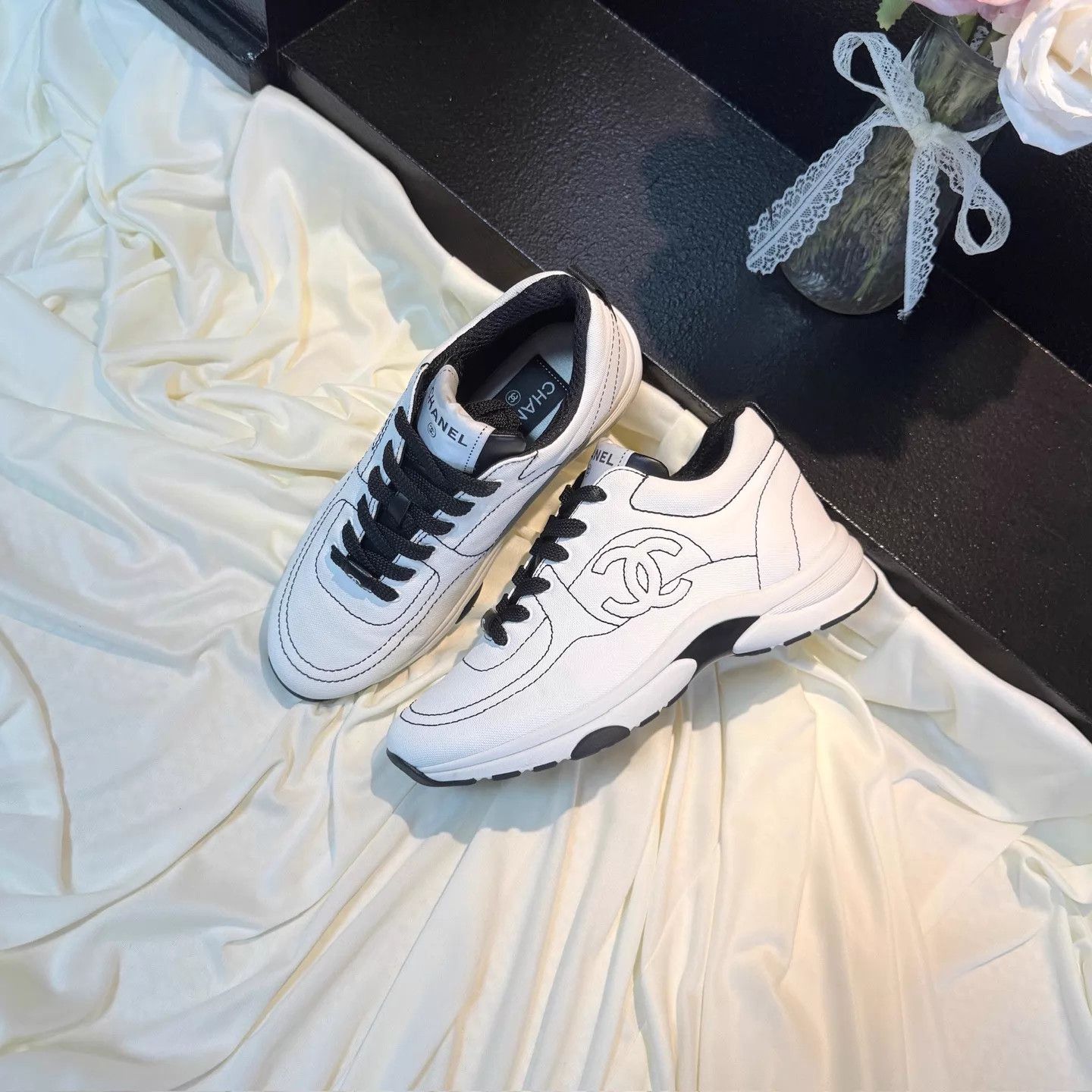 Chanel CHANEL 25C Black White Comic Sneakers 36 EU 99 New Size US 5.5 / IT 35.5 - 1 Thumbnail