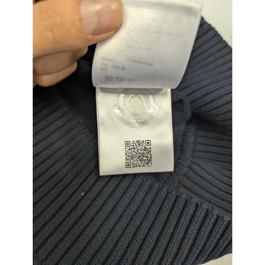 Moncler o1rshd1 Girocollo Tricot Sweater in Navy Size US XXL / EU 58 / 5 - 22 Thumbnail