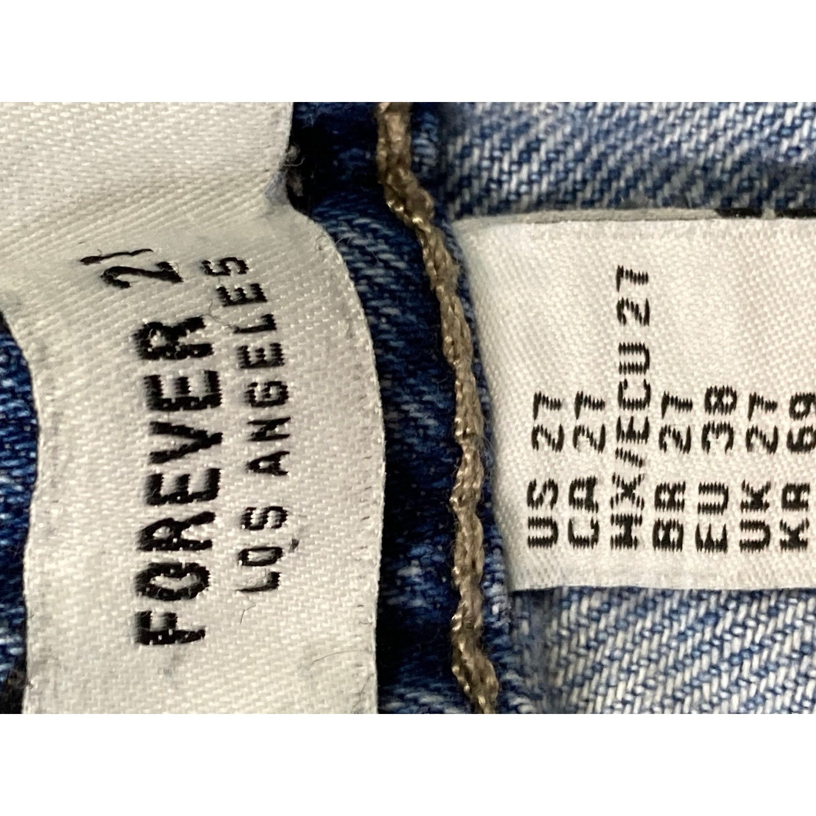 Forever 21 Forever 21 Women's Blue Distressed Denim Cutoff Shorts 27 Size 27" / US 4 / IT 40 - 9 Thumbnail