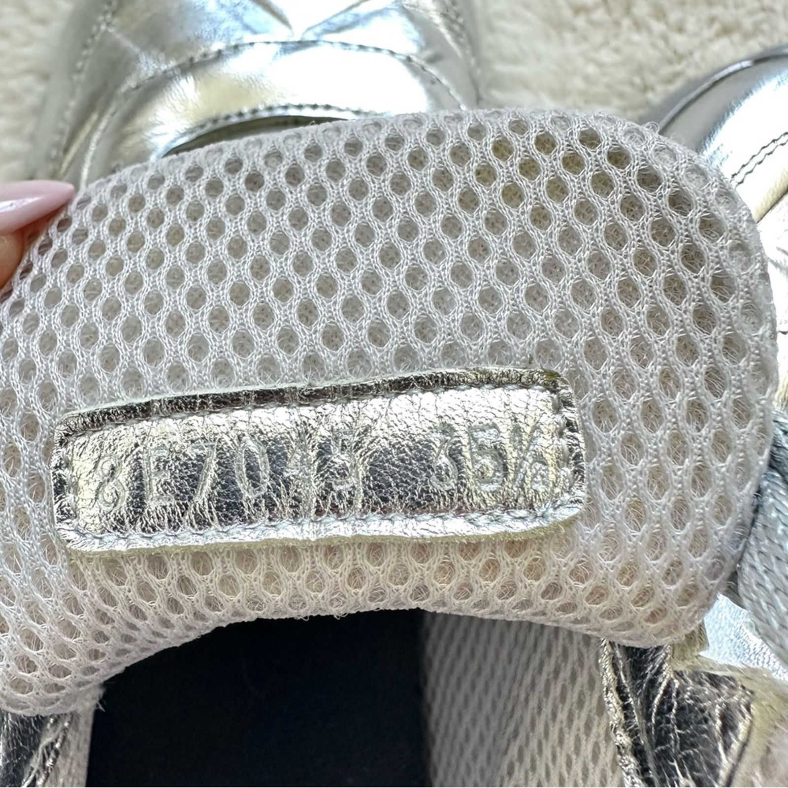 Fendi Fendi women boots size 35,5 EU Authentic Retail 1100$ Size US 5.5 / IT 35.5 - 8 Thumbnail