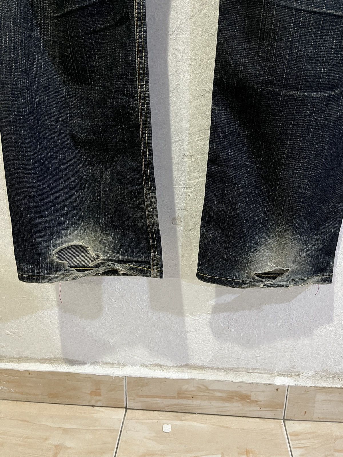 Edwin Vintage Japan Edwin Distressed jeans Size US 34 / EU 50 - 9 Thumbnail
