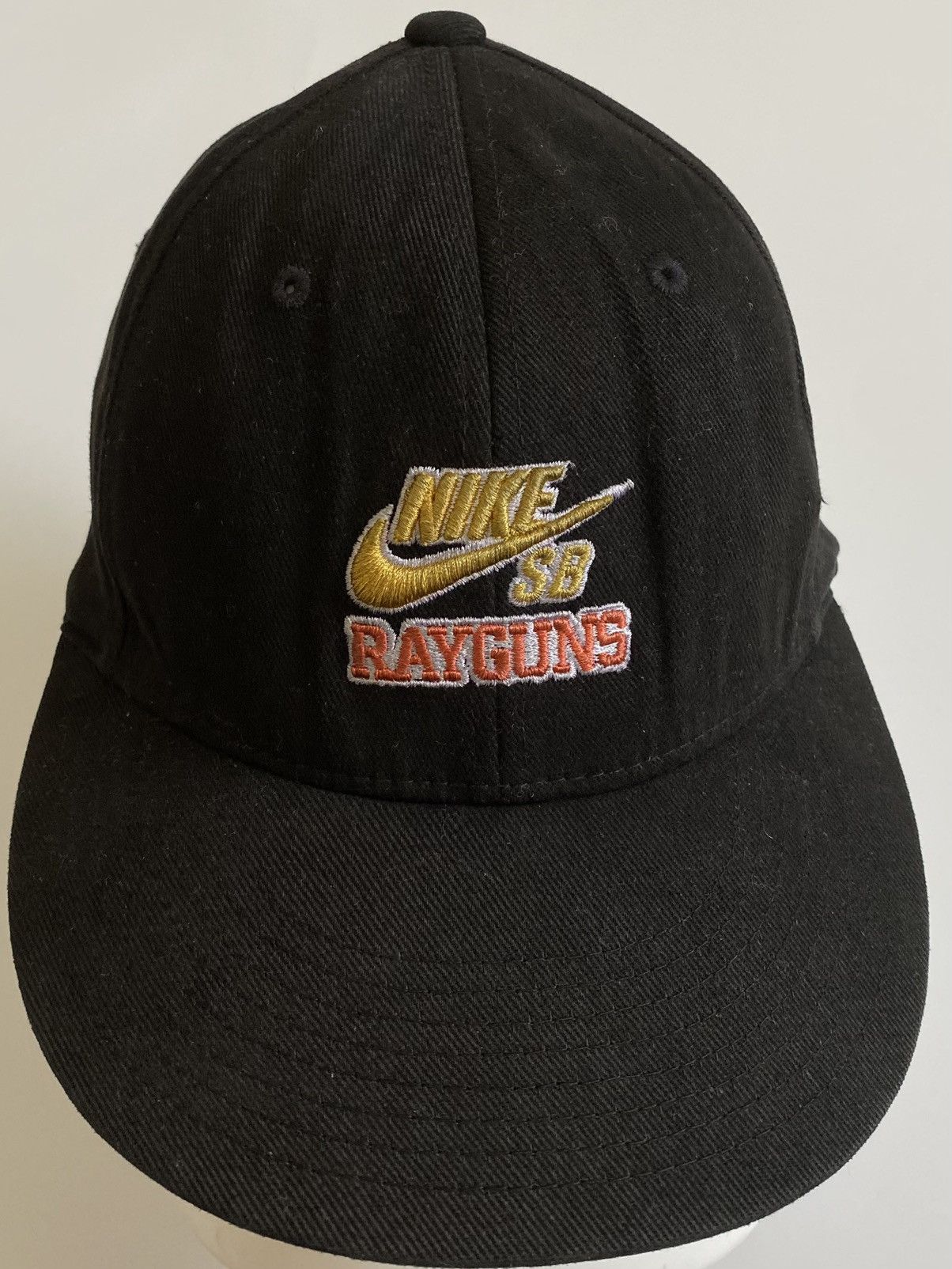 Nike RARE VINTAGE NIKE SB X RAYGUNS HAT CAP Size ONE SIZE - 2 Thumbnail