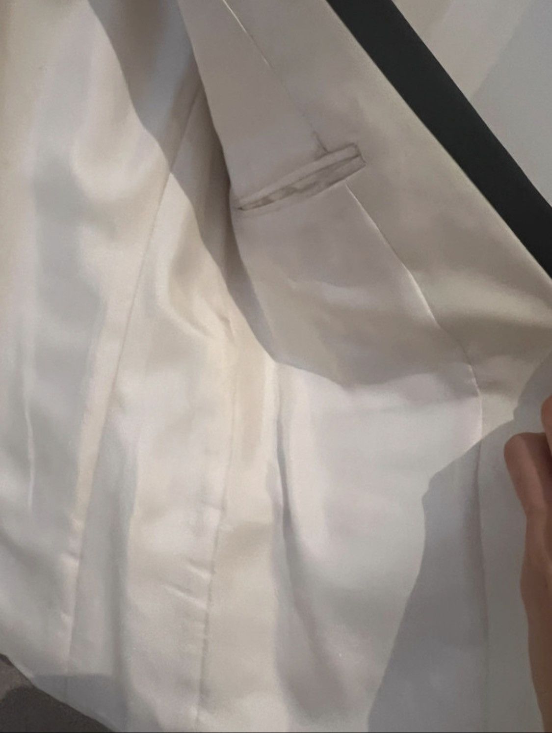 Saint Laurent Paris Ivory Saint Laurent blazer with black satin lapels Size S / US 4 / IT 40 - 5 Thumbnail