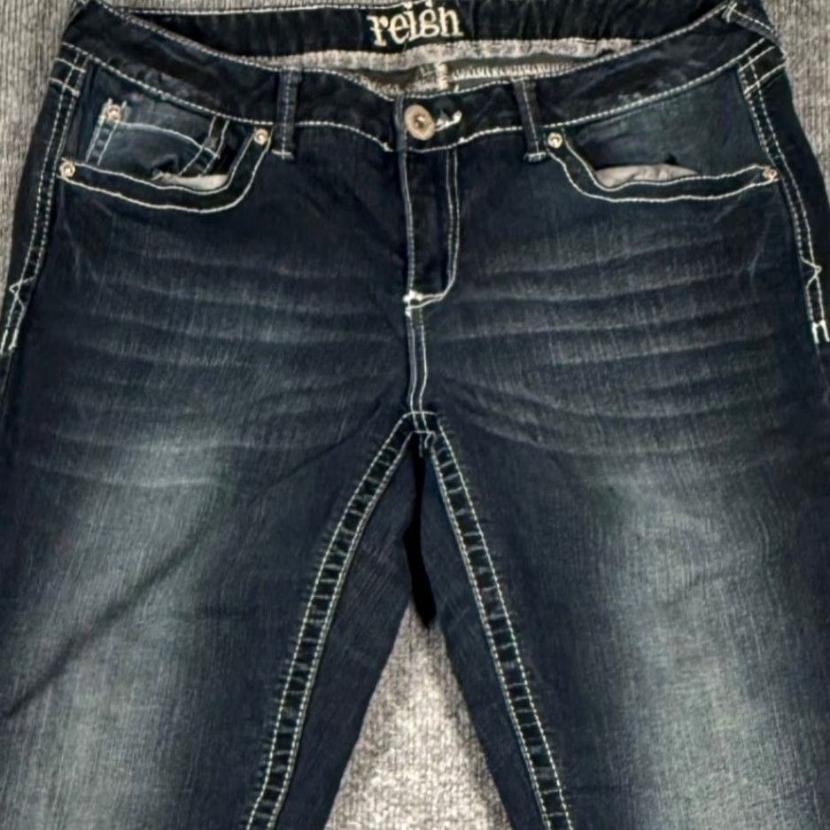 Vintage Reign Jeans Dark Wash Bootcut 13 Embroidered Pockets Stretch Women 34x31 Denim Size 34" / US 12 / IT 48 - 3 Thumbnail