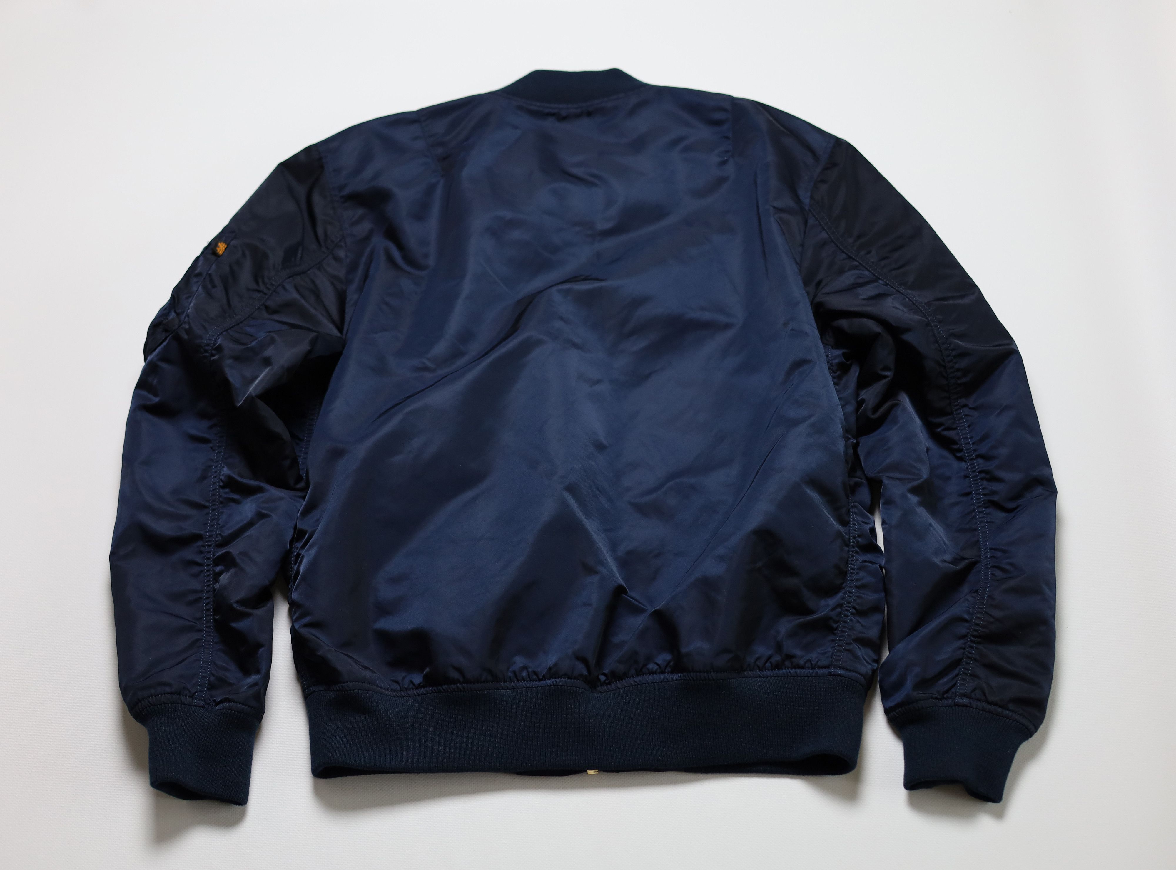 Alpha Industries Alpha Industries MA-1 Flight Bomber Jacket Navy Size US XL / EU 56 / 4 - 5 Thumbnail