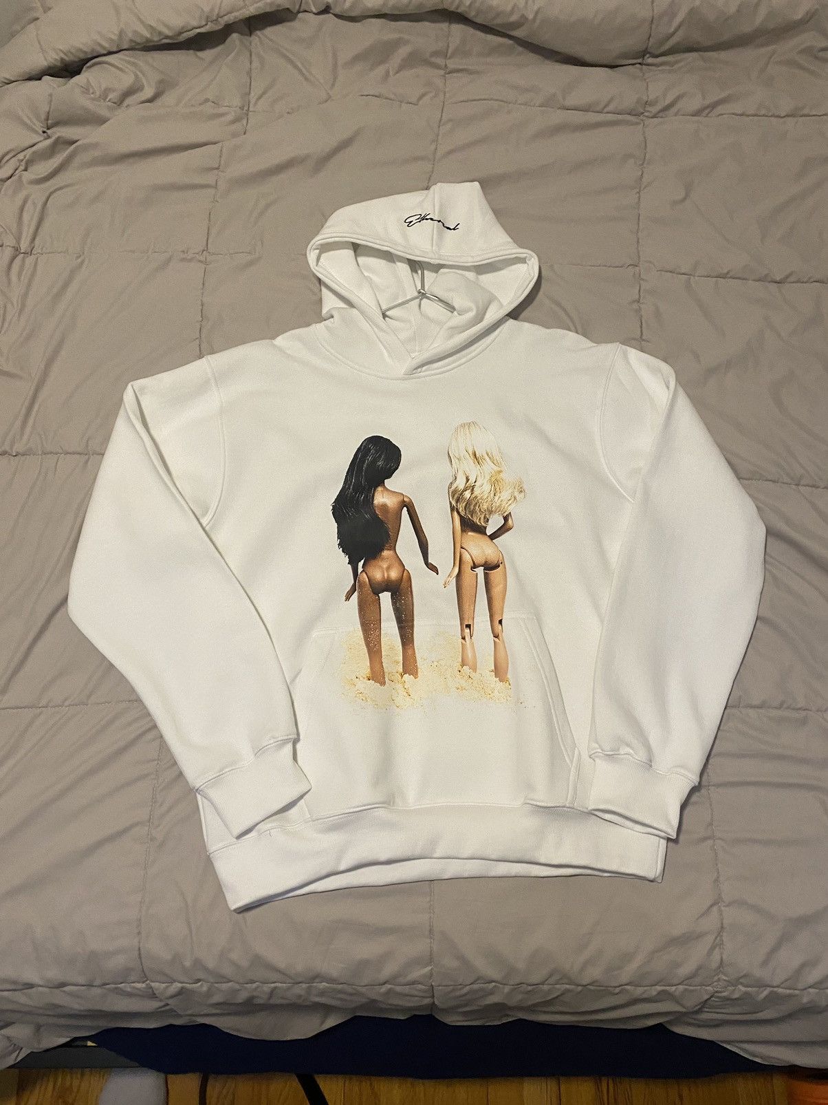 CLUB buy FANTASY NEON LOGO WHITE HOODIE L