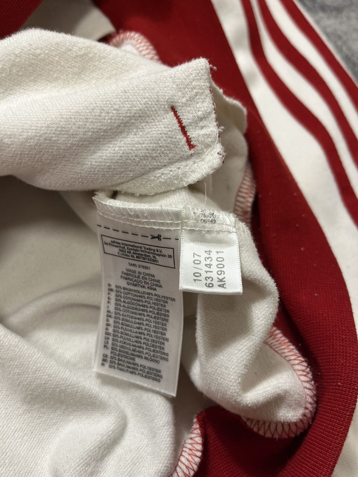 Adidas Adidas Japan Track Jacket Top White Red Logo Rare Size L Size US L / EU 52-54 / 3 - 9 Thumbnail