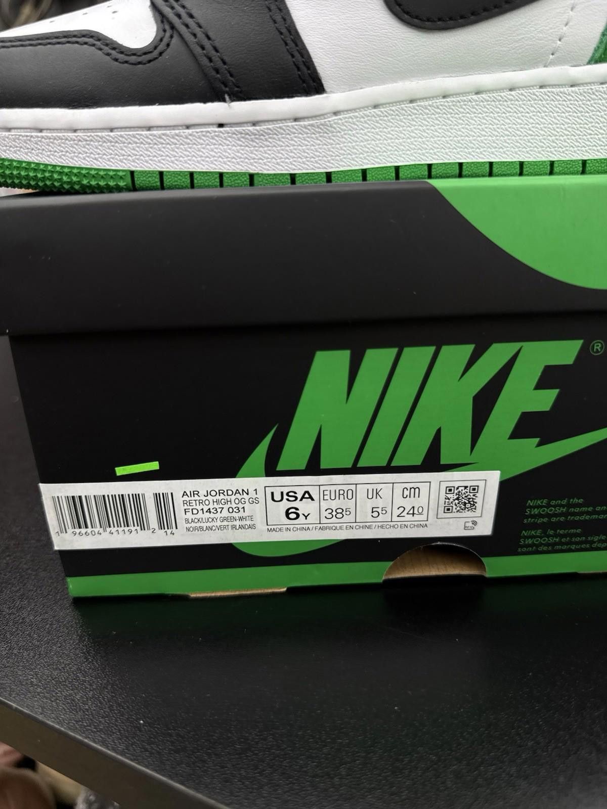 Jordan Brand Nike Air Jordan 1 Retro High OG "Lucky Green" (GS) 6Y/7.5W Size US 6 / EU 39 - 12 Thumbnail