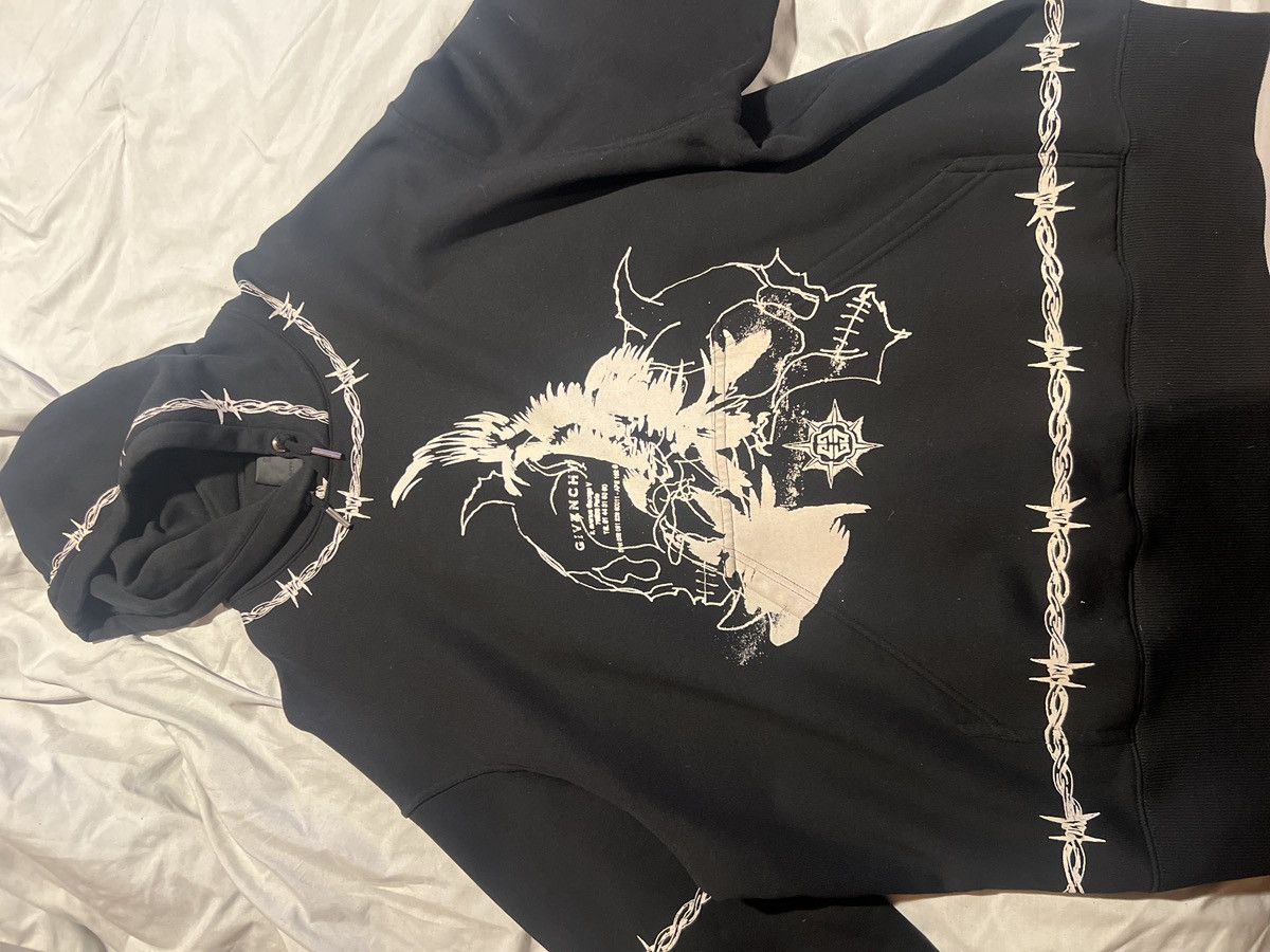 Givenchy Gothic Hoodie Size US XXL / EU 58 / 5 - 4 Thumbnail