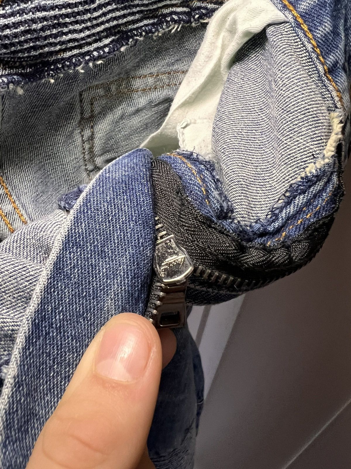 Balmain Vintage Balmain biker jeans Size US 34 / EU 50 - 19 Thumbnail