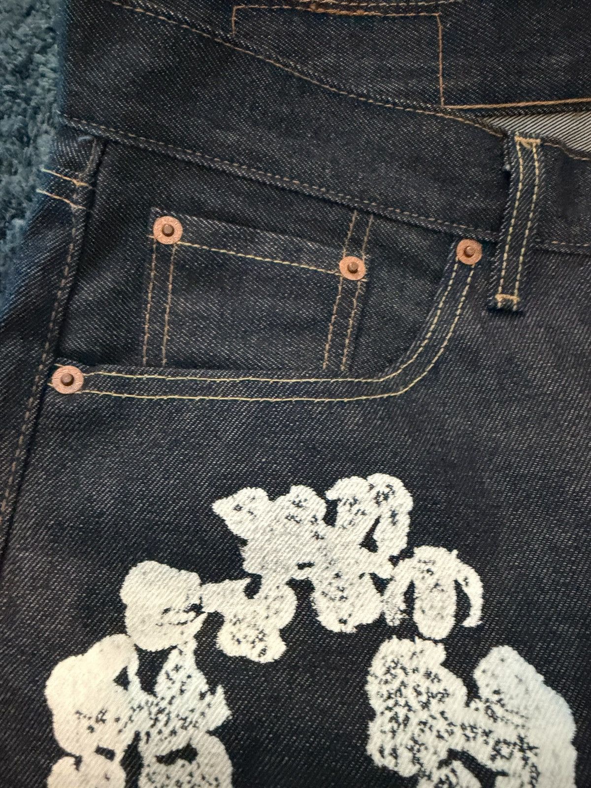 DENIM TEARS LEVIS DENIM TEARS RAW INDIGO JEANS Size US 31 - 3 Thumbnail