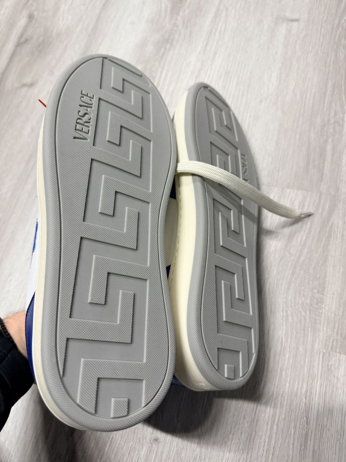 Versace Versace Medusa Sneakers Size US 8 / EU 41 - 6 Thumbnail