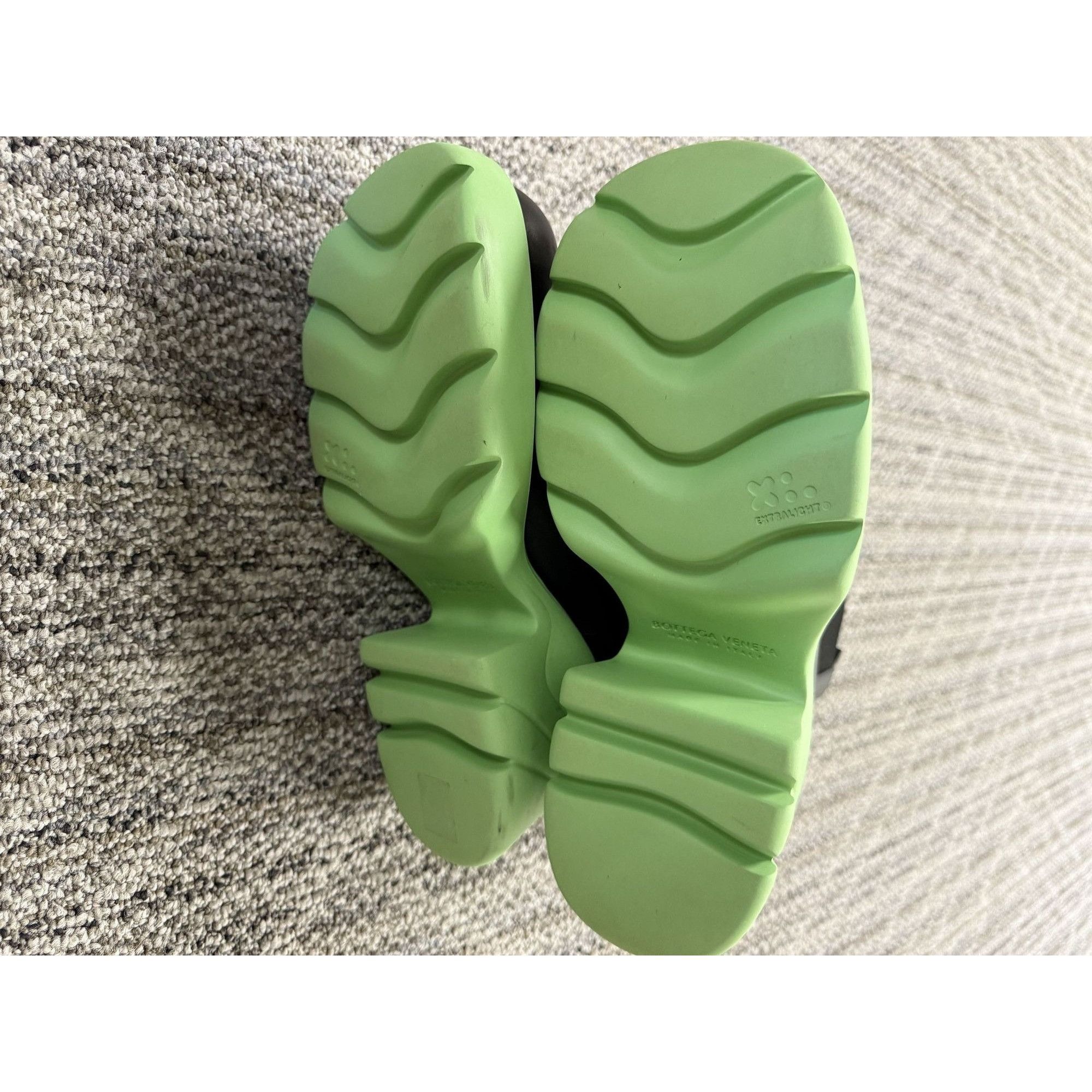 Bottega Veneta Bottega Veneta Black Leather Ankle Boots With Green Soles Si Size US 7.5 / IT 37.5 - 6 Thumbnail