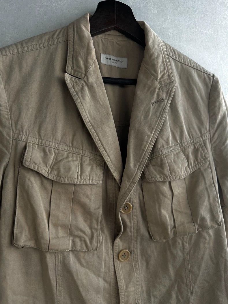 Dries Van Noten Dries van noten Four-bag suit with gun lapel collar 2502-Ne Size US S / EU 44-46 / 1 - 1 Thumbnail