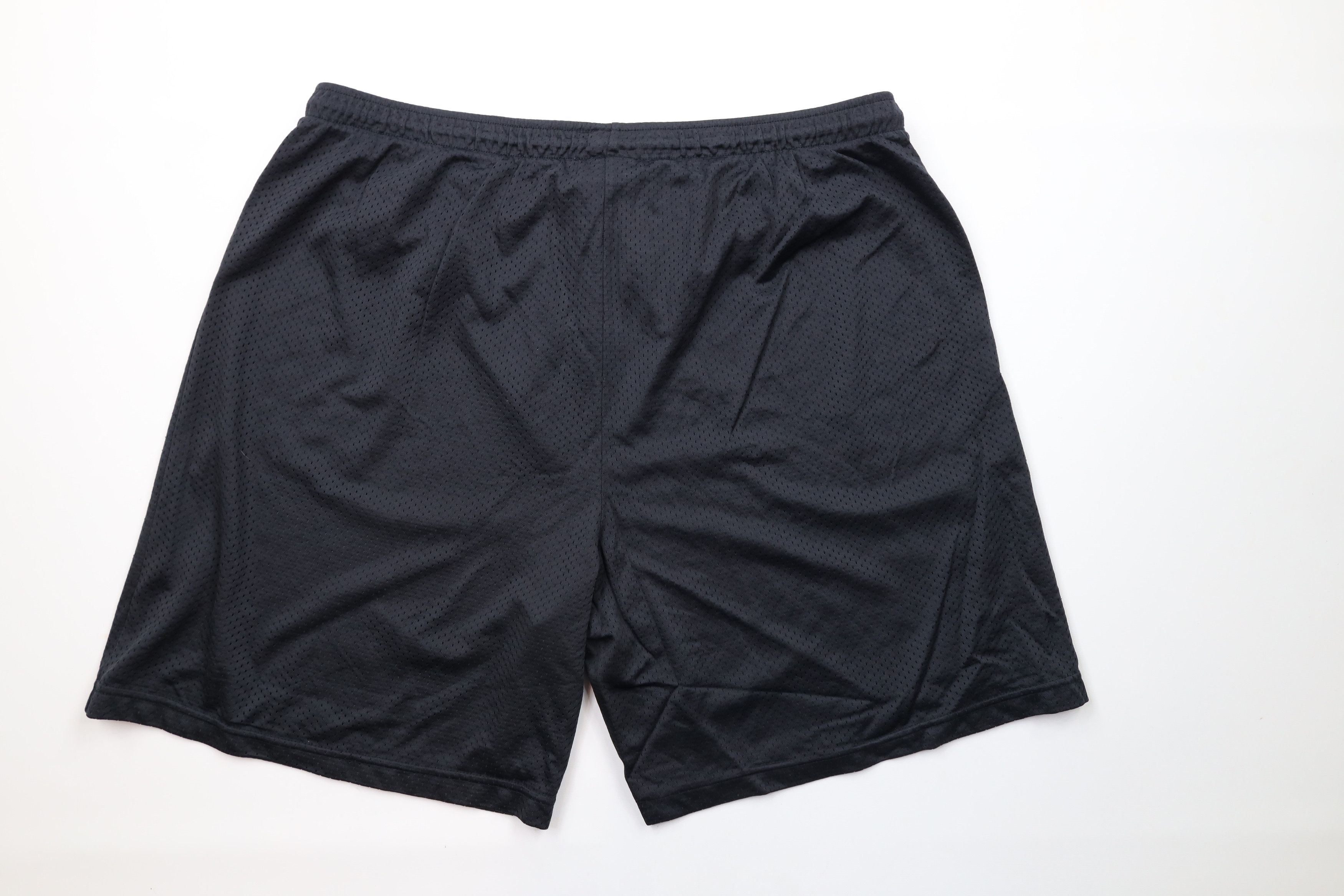 New Balance × Vintage Vintage 90s New Balance Knee Mesh Shorts Black Polyester Size US 38 / EU 54 - 8 Thumbnail