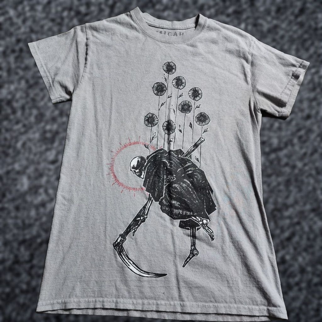 Vintage Micah Ulrich Halloween T-Shirt Womens Size S Gray Grim Reaper 8 Of Wands Short Sleeve Crew Neck Skeleton Size S / US 4 / IT 40 - 1 Thumbnail
