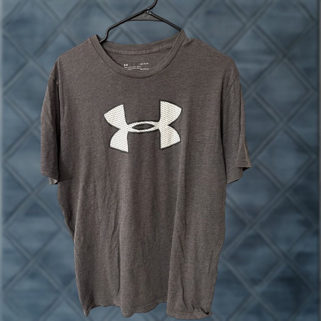 Under Armour VINTAGE Under Armour T-Shirt Men’s Large Short Sleeve Crew Neck HeatGear Gray Graphic Logo Shirt Mens L Gray Size US L / EU 52-54 / 3 - 1 Thumbnail