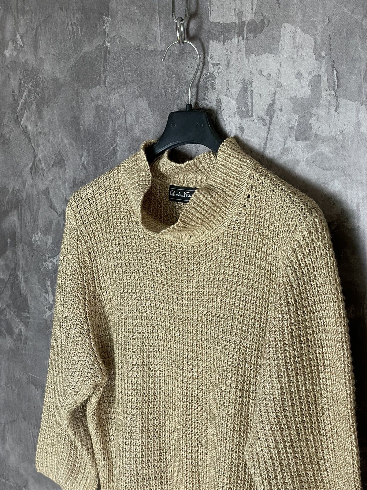 Salvatore Ferragamo Salvatore Ferrogamo Heavy Knit Vintage Archive Sweater Size L / US 10 / IT 46 - 8 Thumbnail
