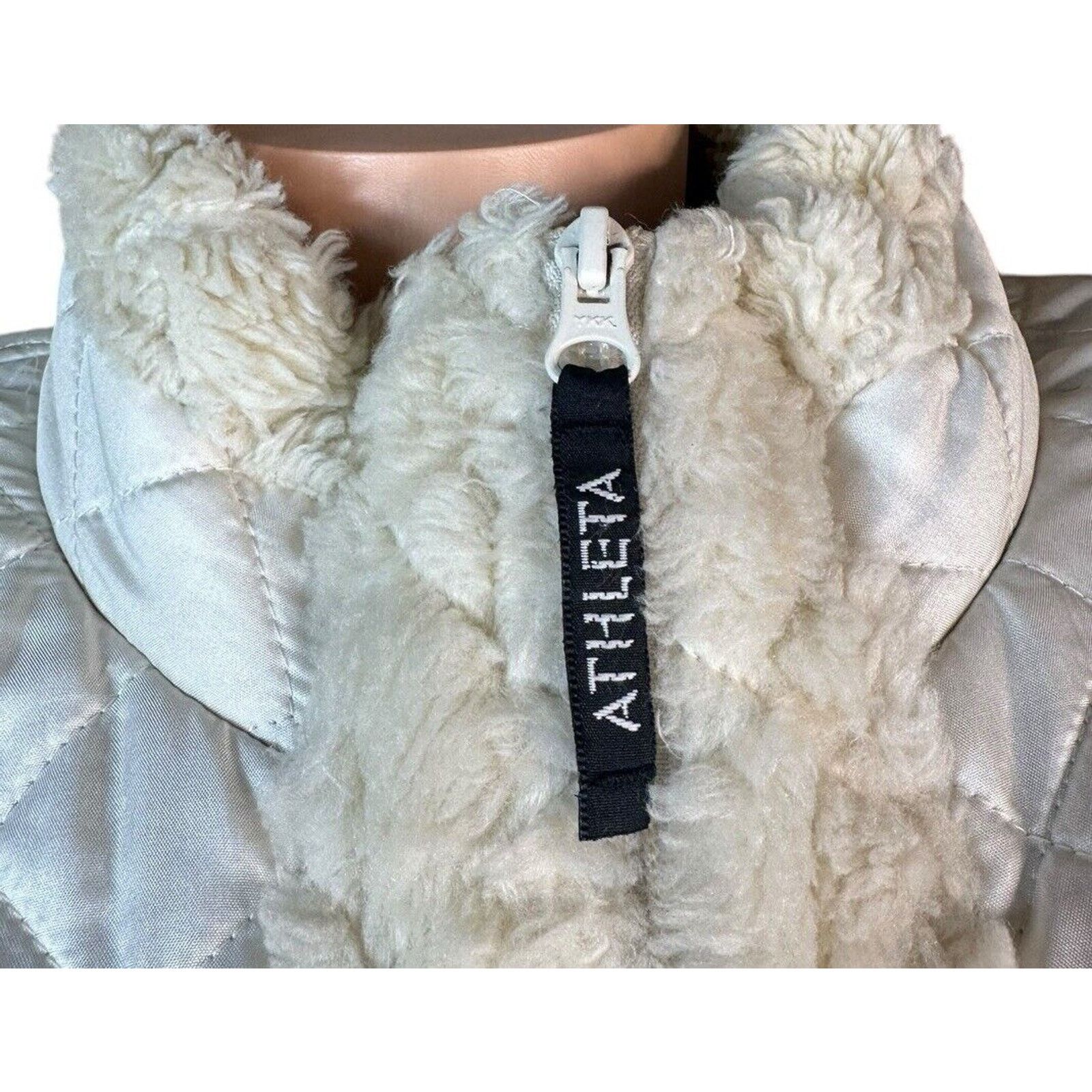 Athleta Athleta Womens Quilted Jacket Ivory Sherpa Faux Fur Trim XL Size XL / US 12-14 / IT 48-50 - 2 Thumbnail