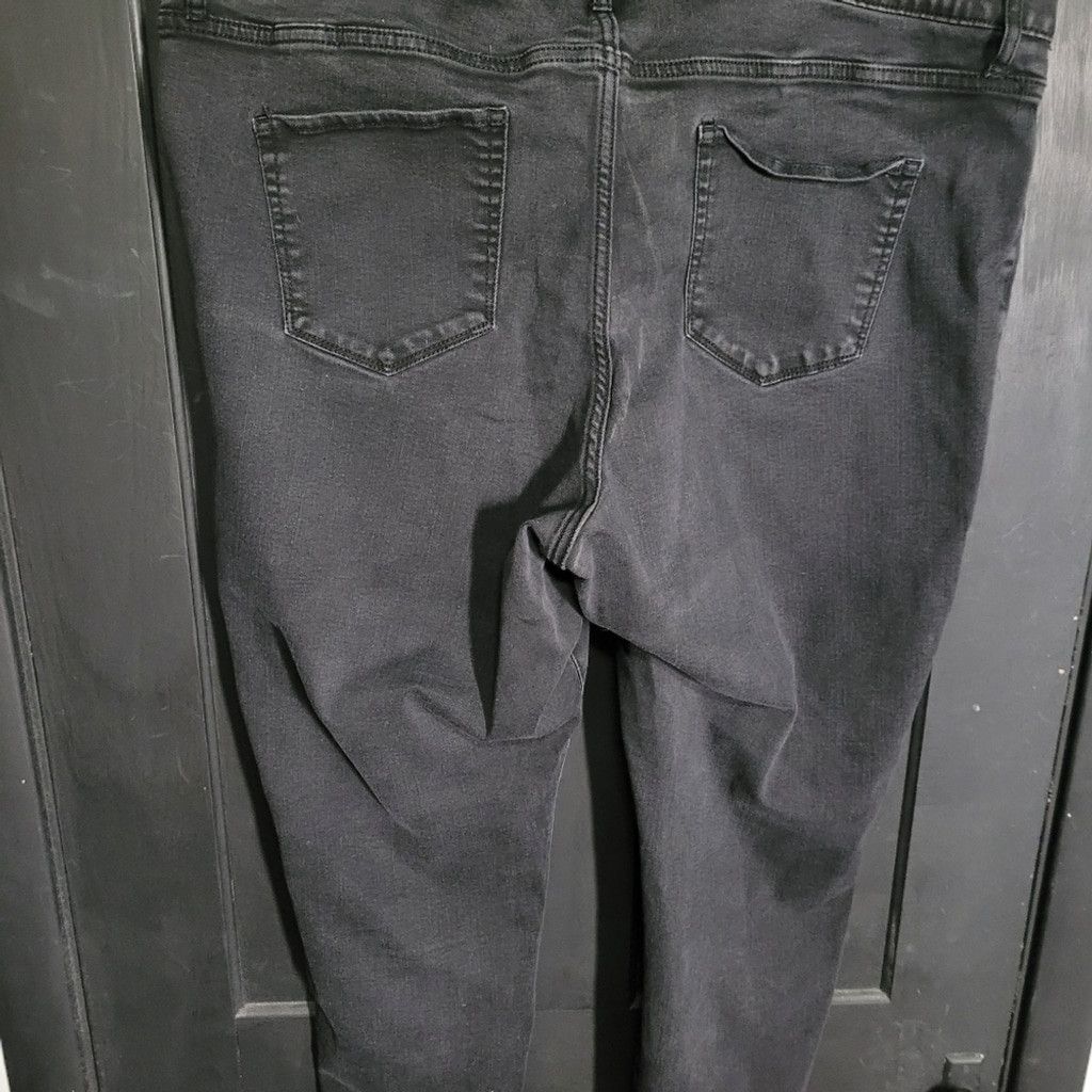 AVA CATHERSIDE AVA & Viv, black jeans, Size 20 euc Size 42" / US 20 - 6 Thumbnail