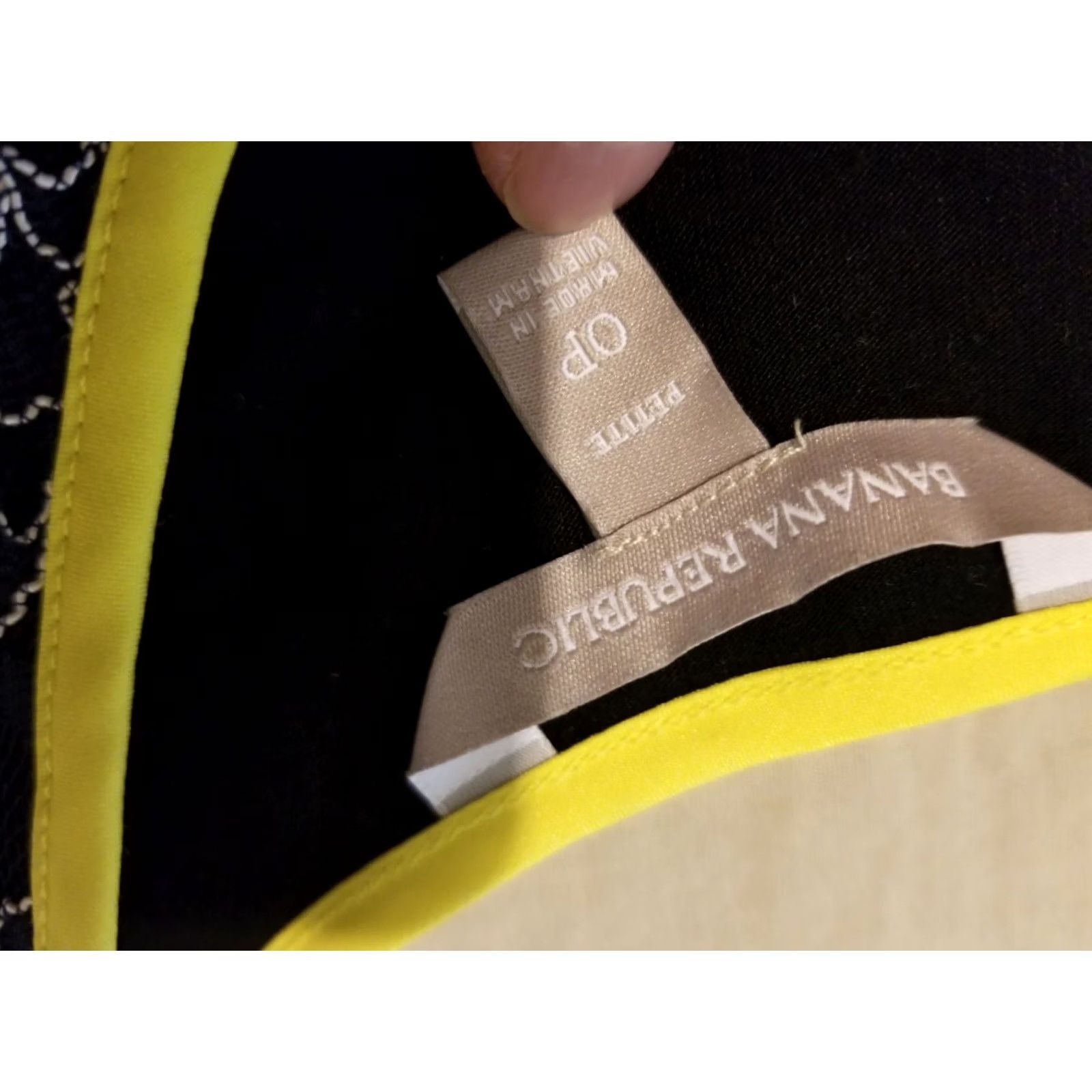 Banana Republic Banana Republic Shirt Womens 0P Sleeveless Tank Blouse Petite Navy Yellow Size XS / US 0-2 / IT 36-38 - 3 Thumbnail