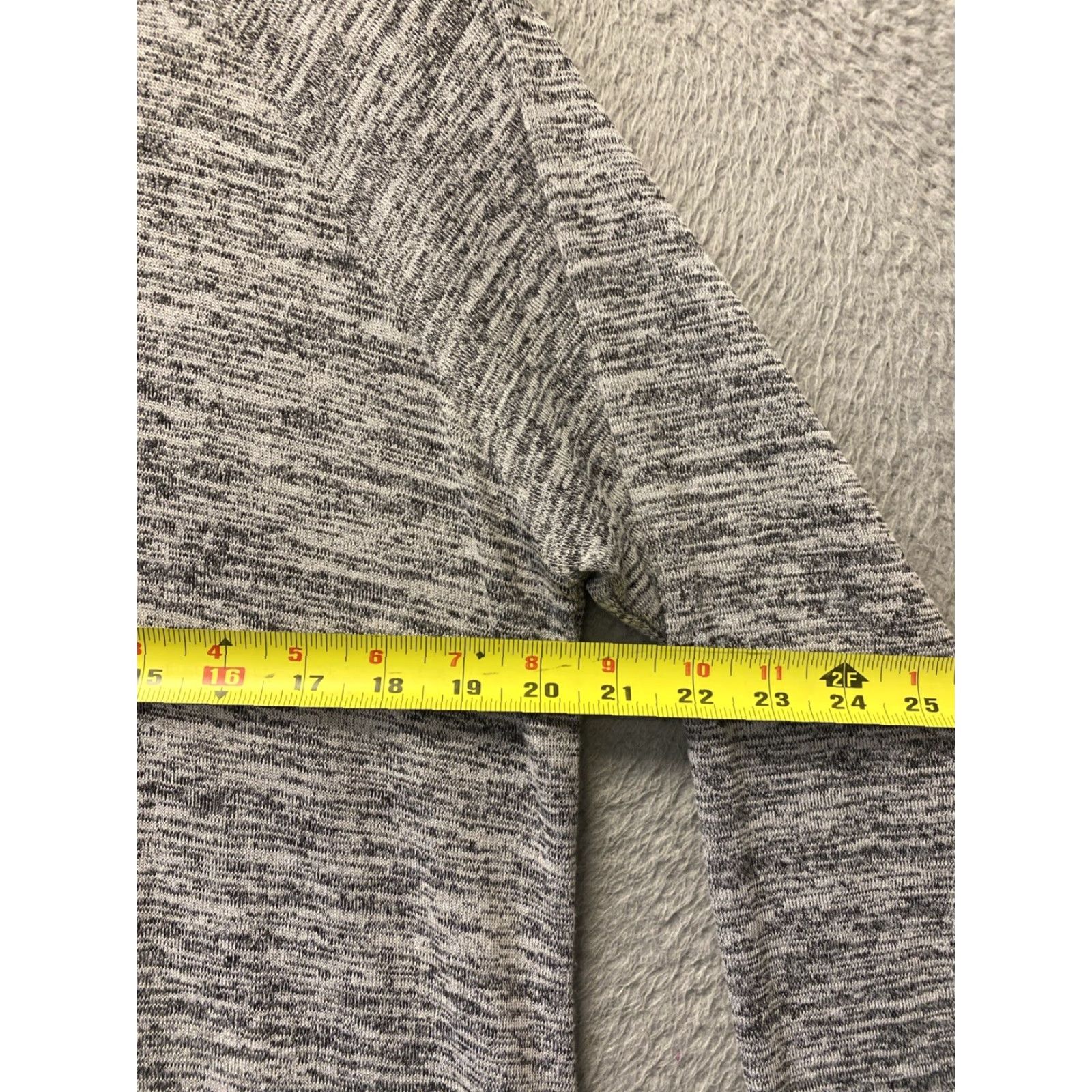 Banana Republic BANANA REPUBLIC Sweater Womens L Gray Solid Pullover V-Neck Long Sleeve Classic Preppy Knit Stretch Lightweight Size L / US 10 / IT 46 - 3 Thumbnail