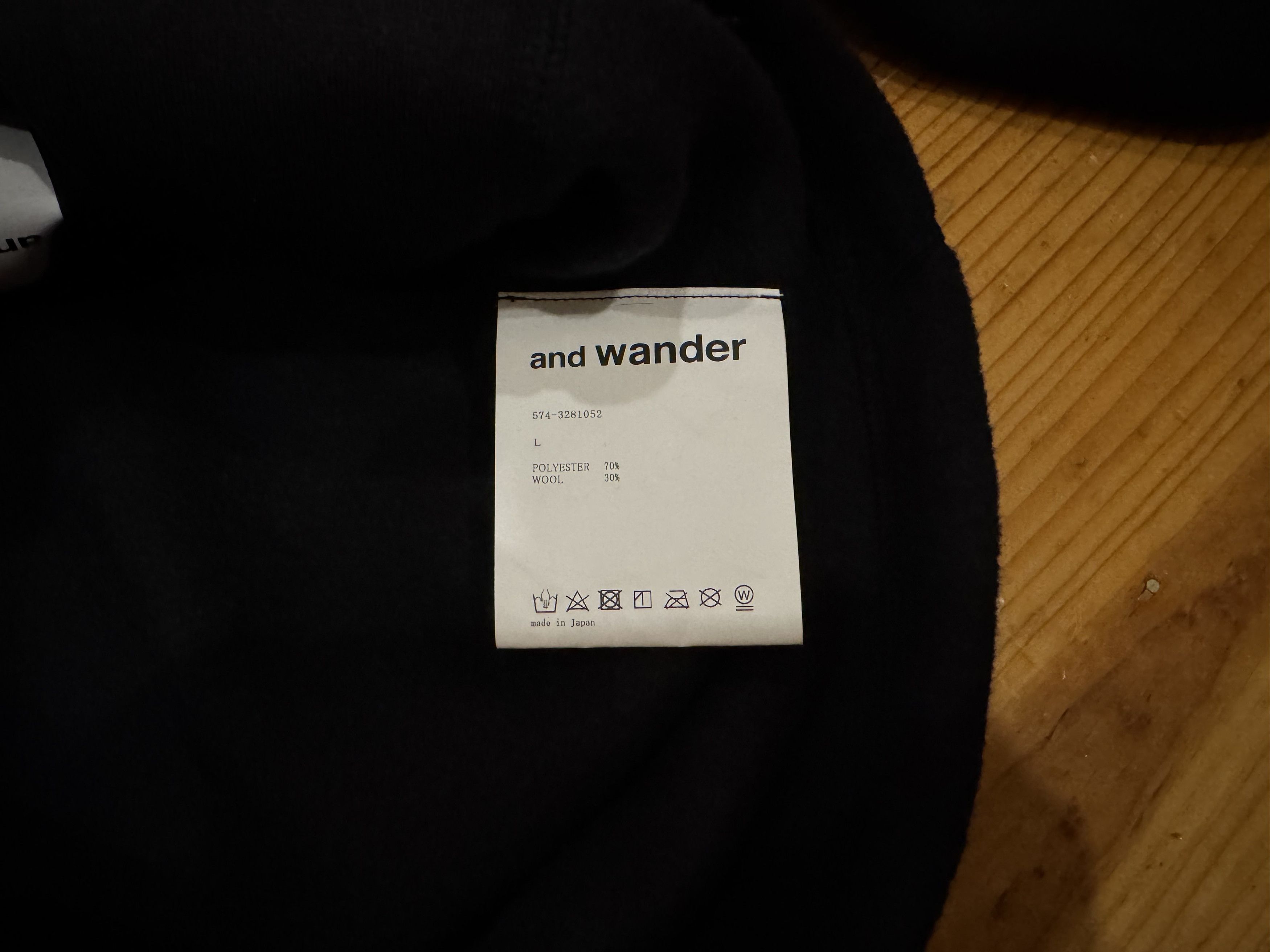 And Wander And Wander Woold Fleece Pulover Black sz. L Size US L / EU 52-54 / 3 - 7 Thumbnail