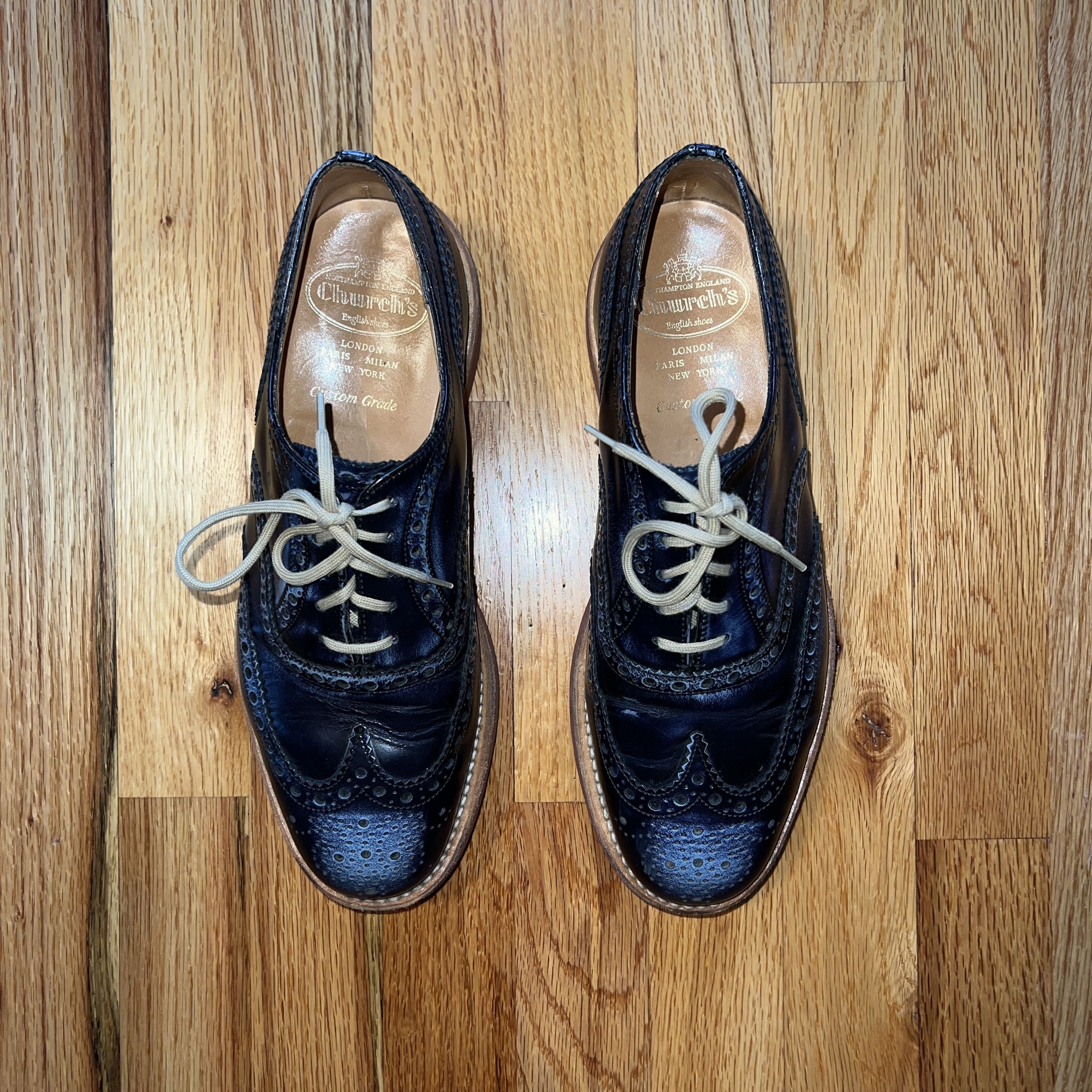 Church's CHURCH'S DOWNISH NAVY FUME RUBBED LEATHER RUBBER SOLE SIZE 8 Size US 8 / EU 41 - 9 Thumbnail