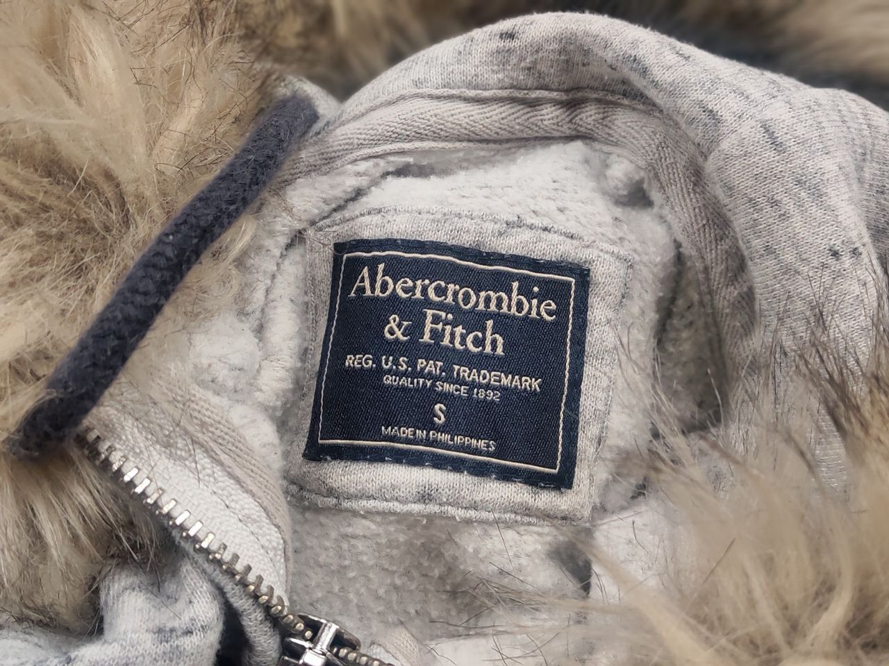Abercrombie & Fitch Vintage Abercrombie Y2K If six was nine fur Zip Hoodie Size US S / EU 44-46 / 1 - 14 Thumbnail