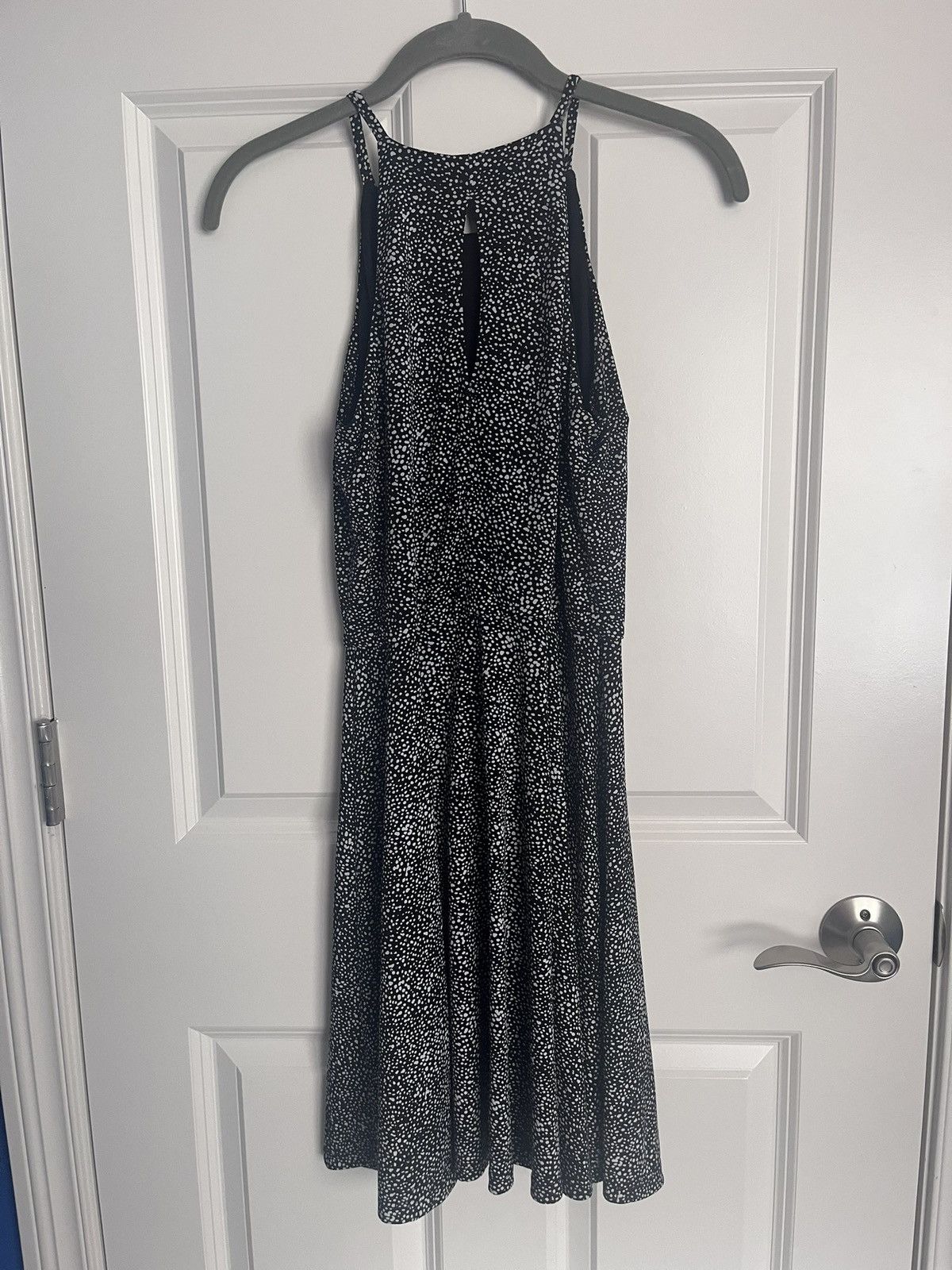 AQUA Aqua Black and White Halter Dress size M Size M / US 6-8 / IT 42-44 - 2 Thumbnail
