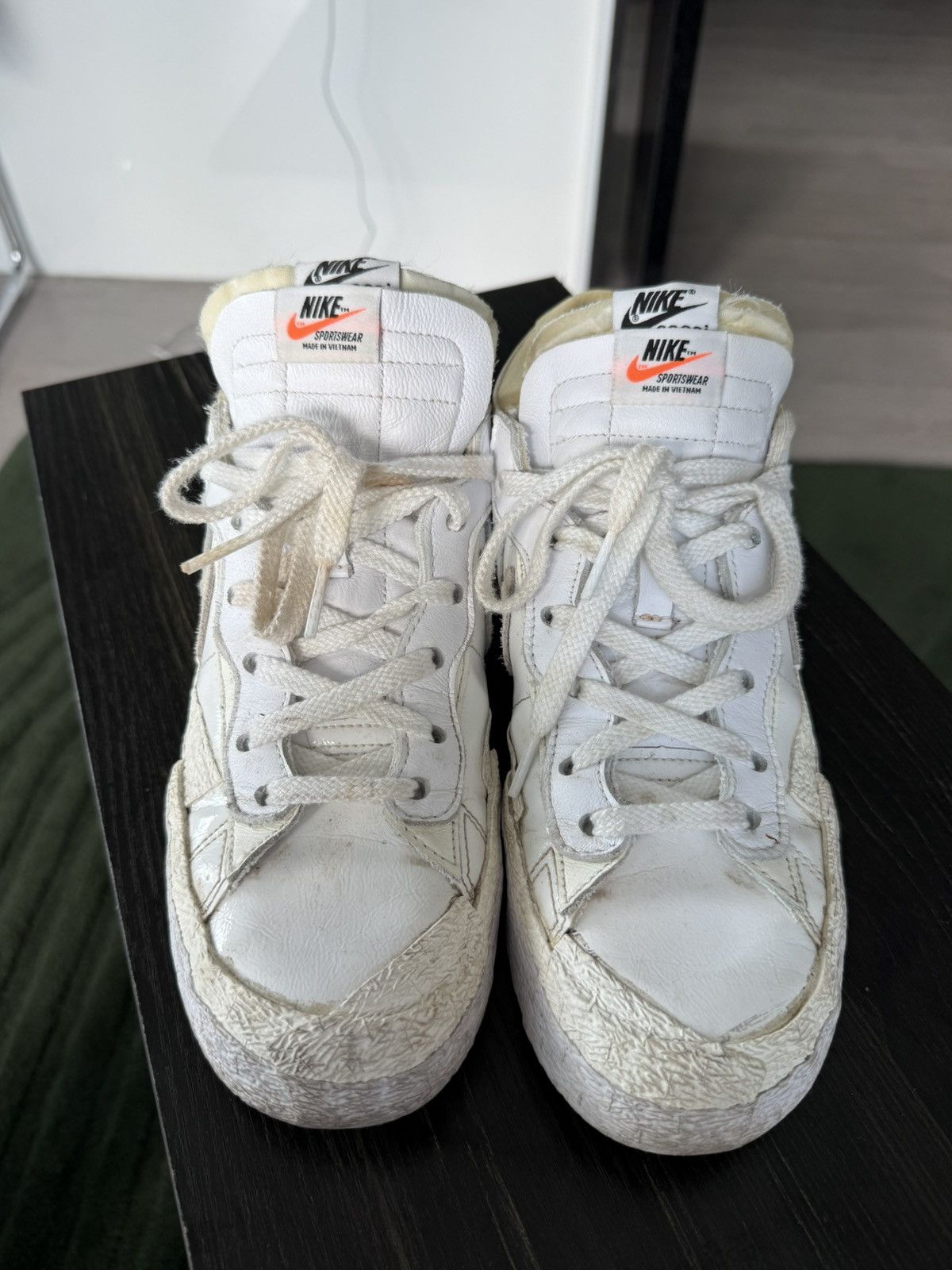 Nike × Sacai Nike sacai x Blazer Low 'White Patent' Size US 9 / EU 42 - 2 Thumbnail